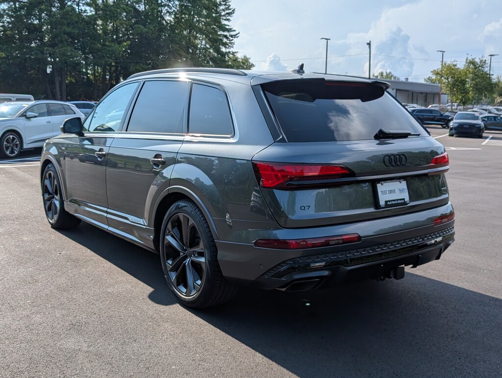 New 2026 Audi Q7 SUV