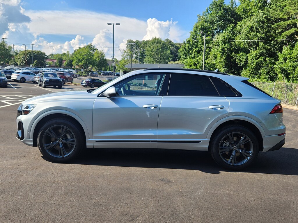 New 2026 Audi Q8 SUV