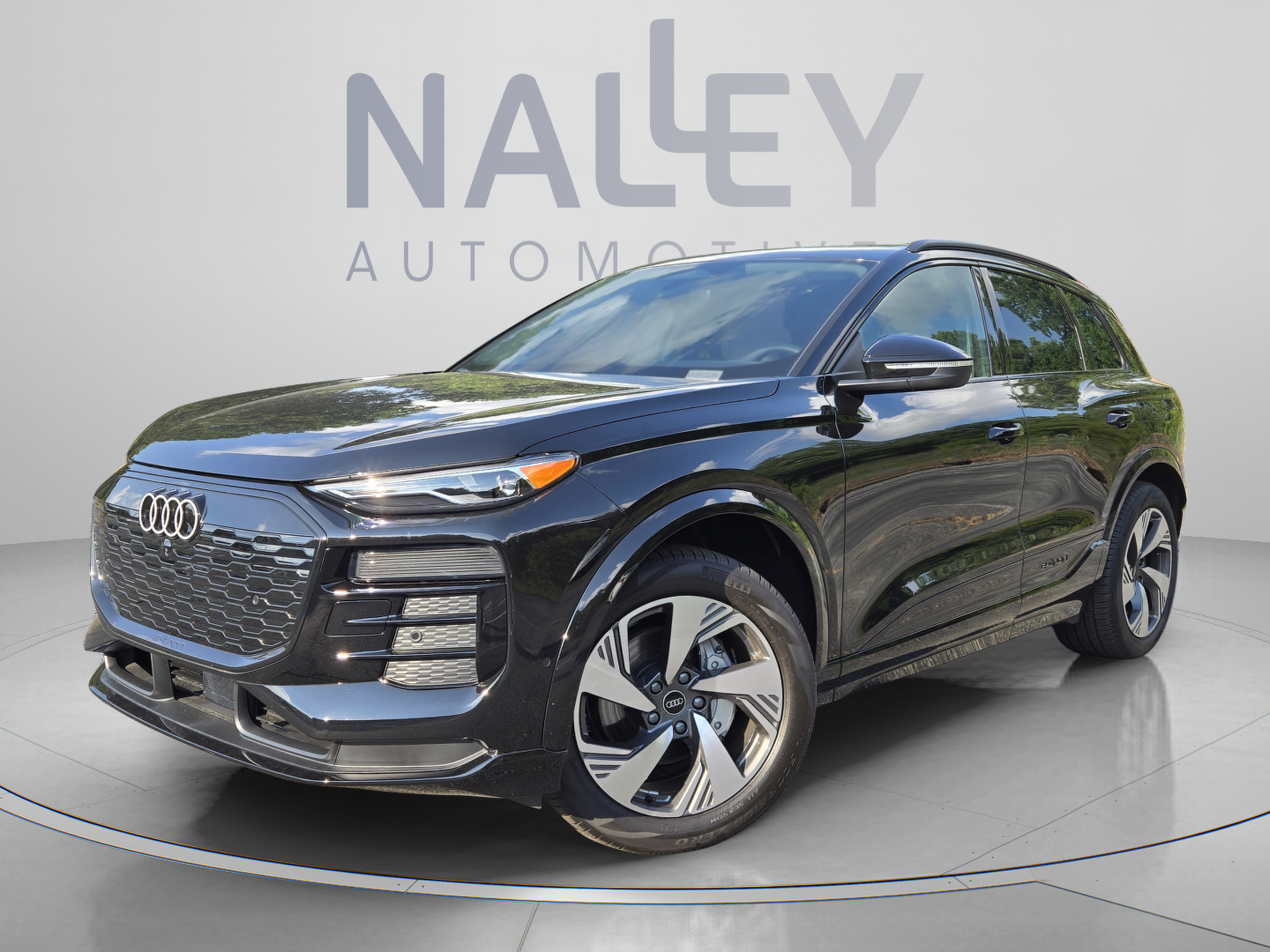 Audi Q6 e-tron