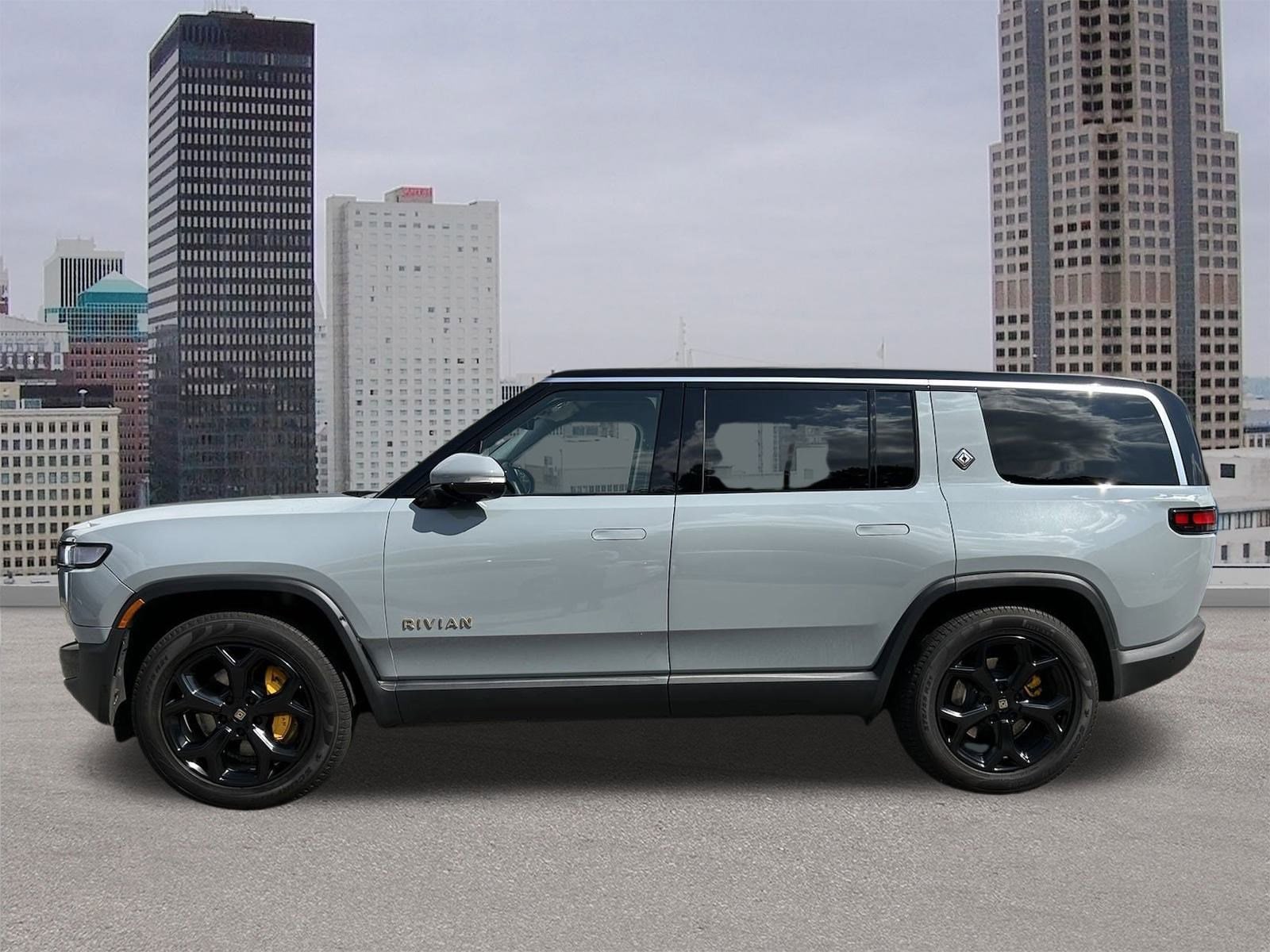 Used 2023 Rivian R1S Adventure with VIN 7PDSGABA9PN013755 for sale in Decatur, GA