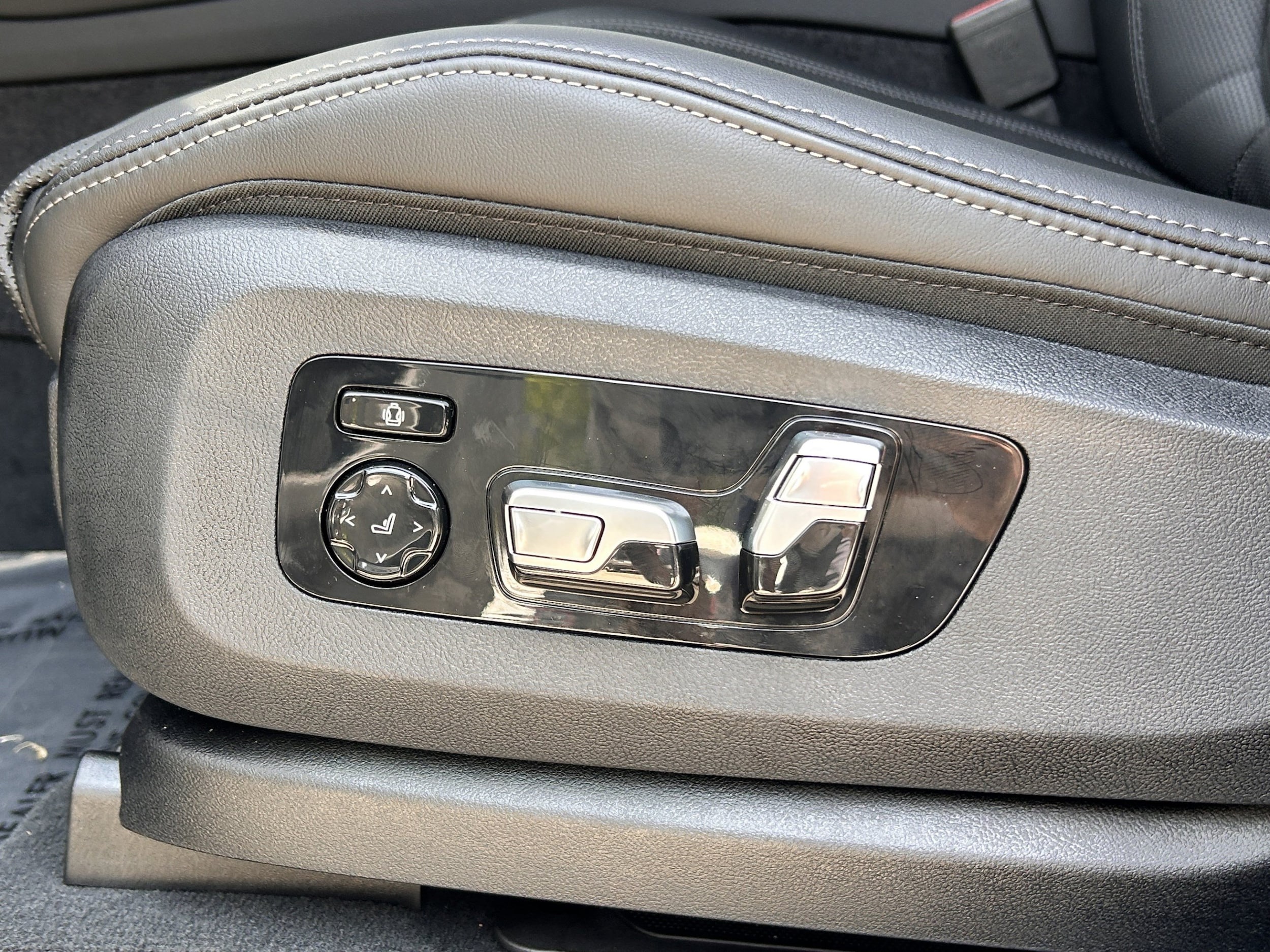 2026 BMW X5 40i - Photo 24