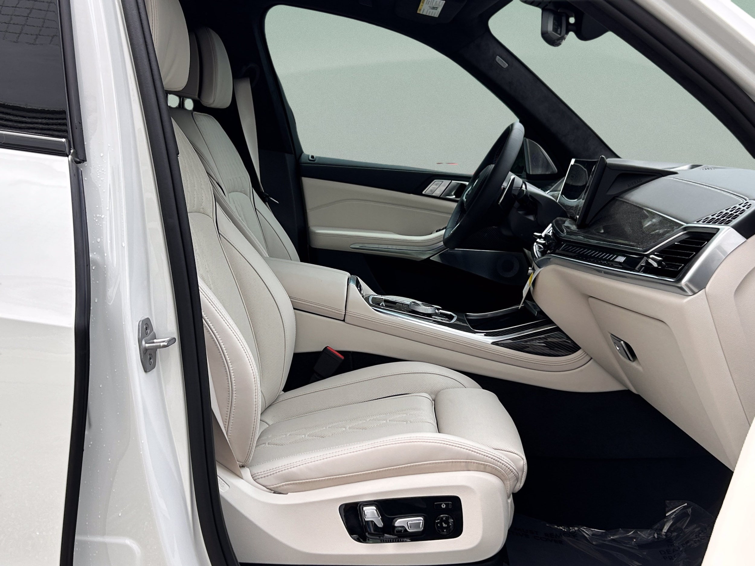 2026 BMW X7 M60i - Photo 30
