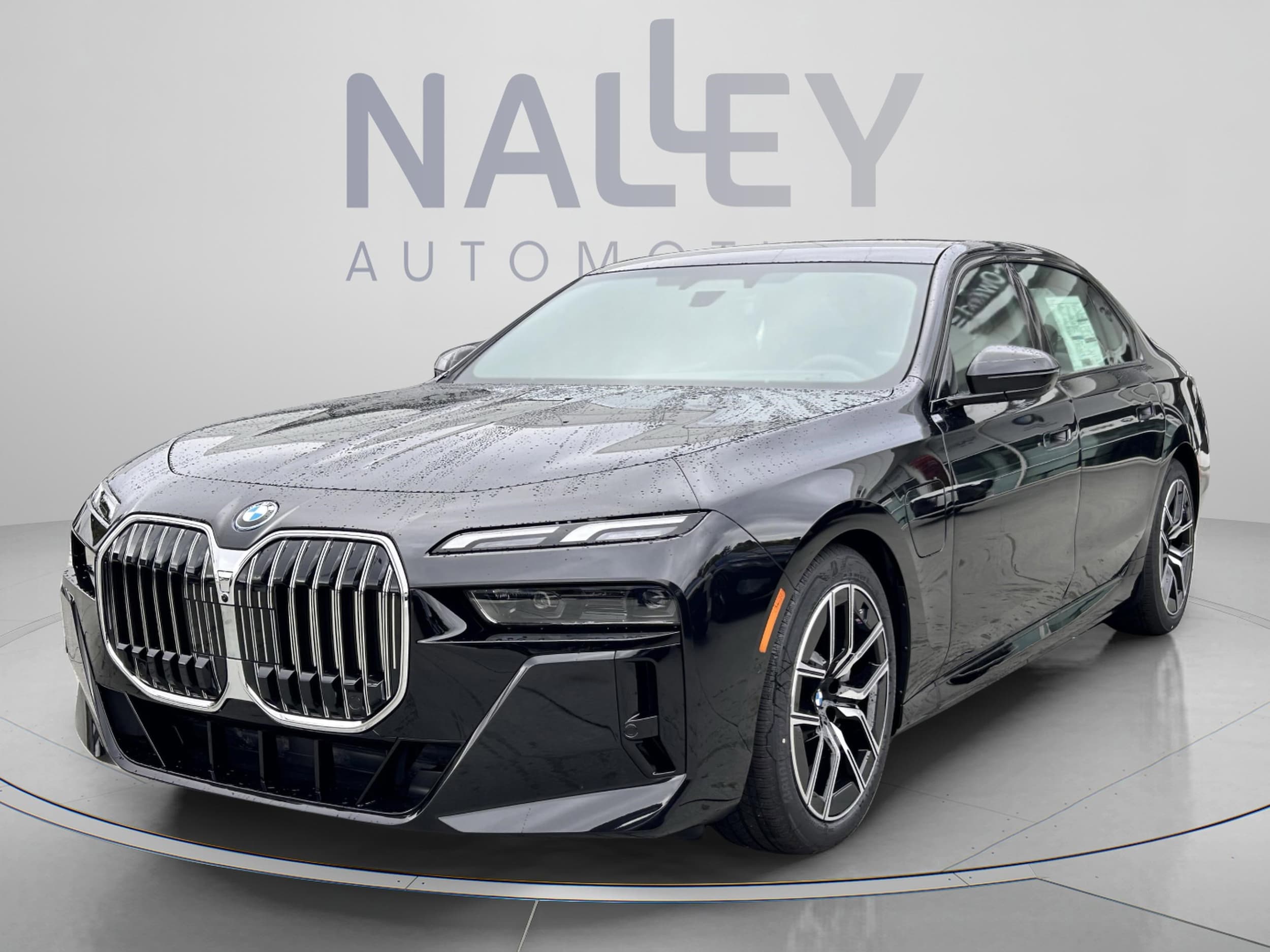 2026 BMW 7 Series 750e xDrive Sedan's photo