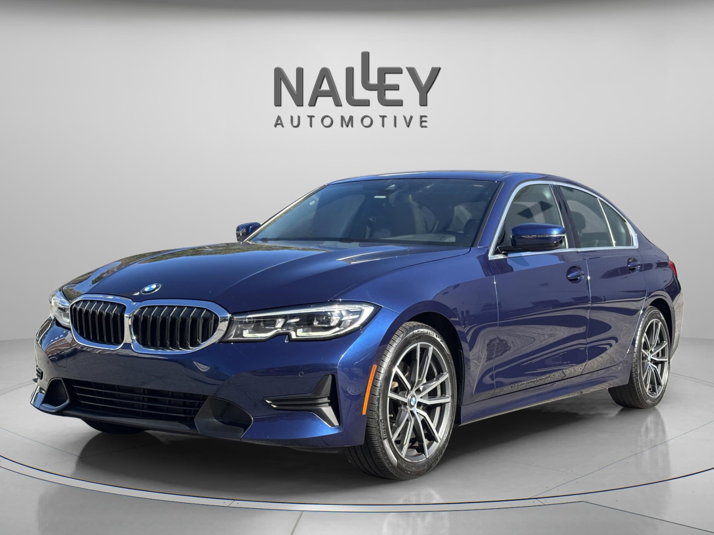 2020 BMW 3 Series 330i's photo