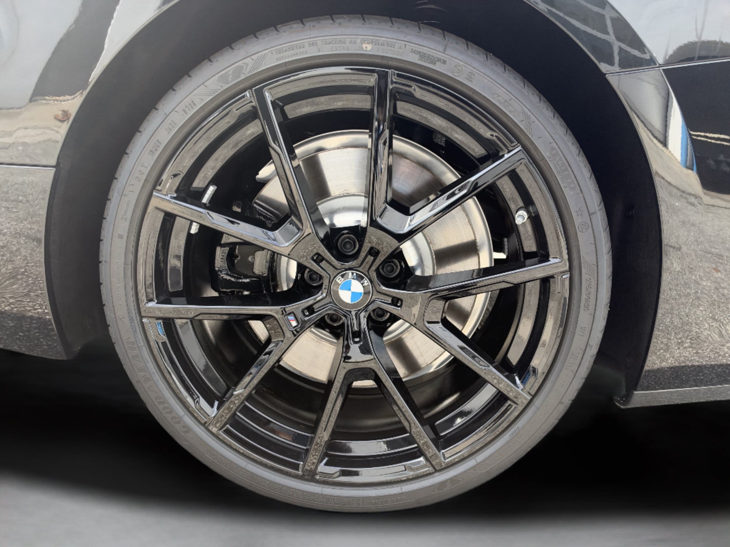 2026 BMW 8 Series 840i - Photo 32