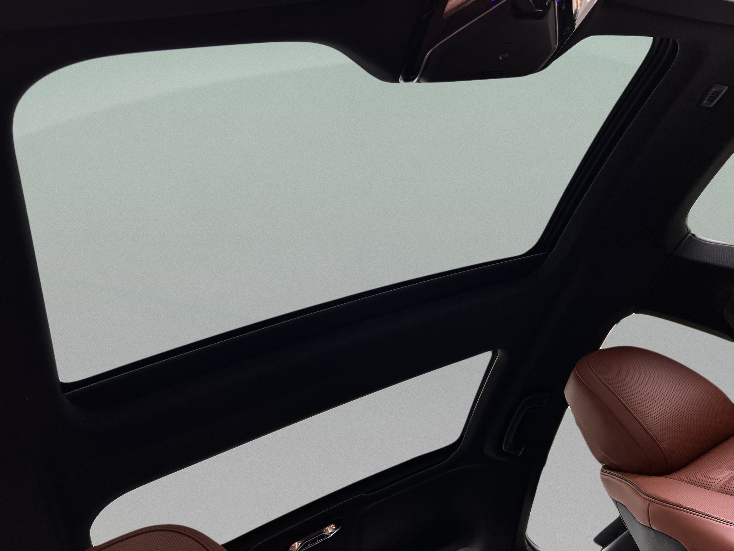 2026 BMW 8 Series 840i - Photo 36