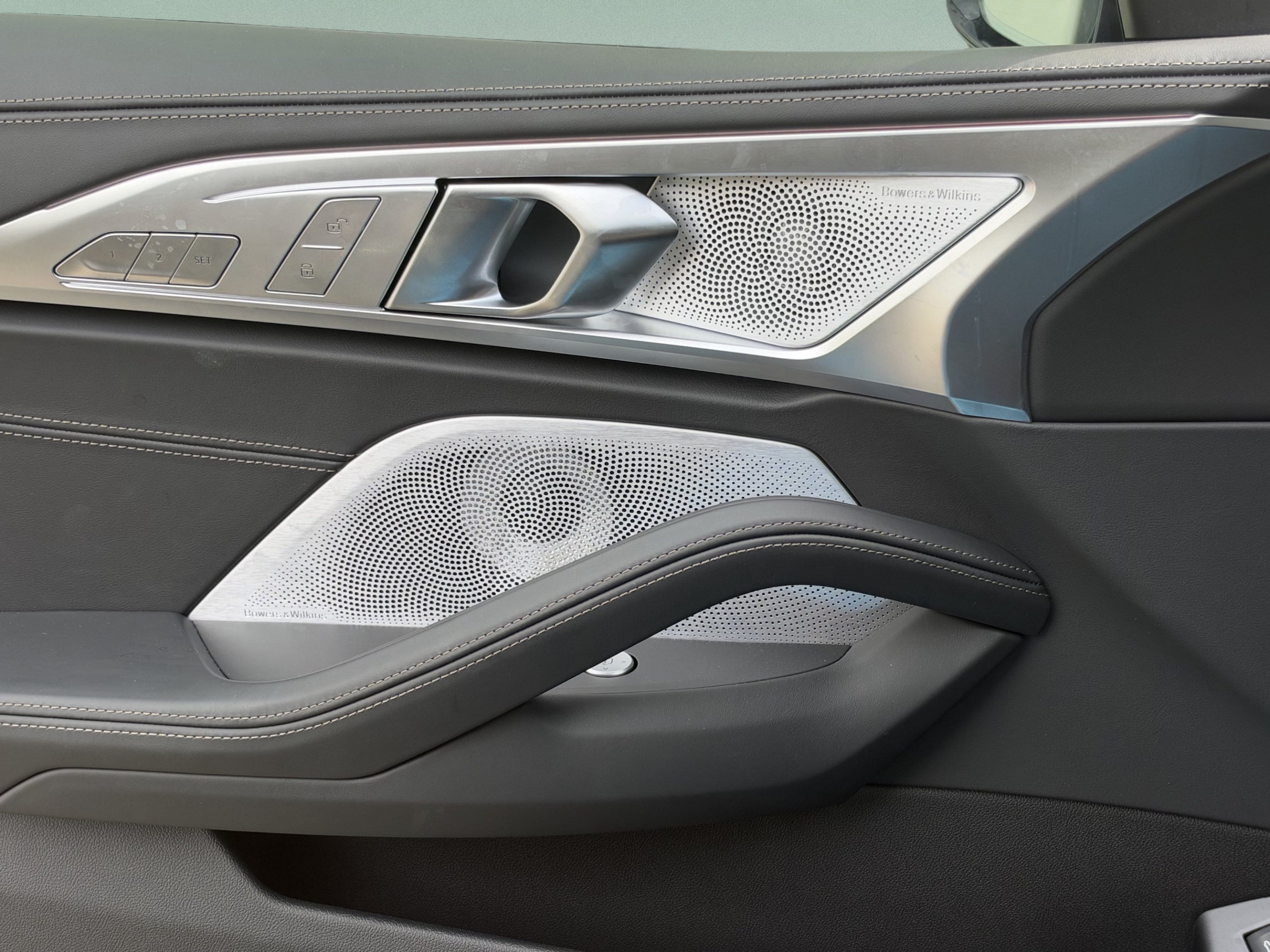 2026 BMW 8 Series 840i - Photo 18