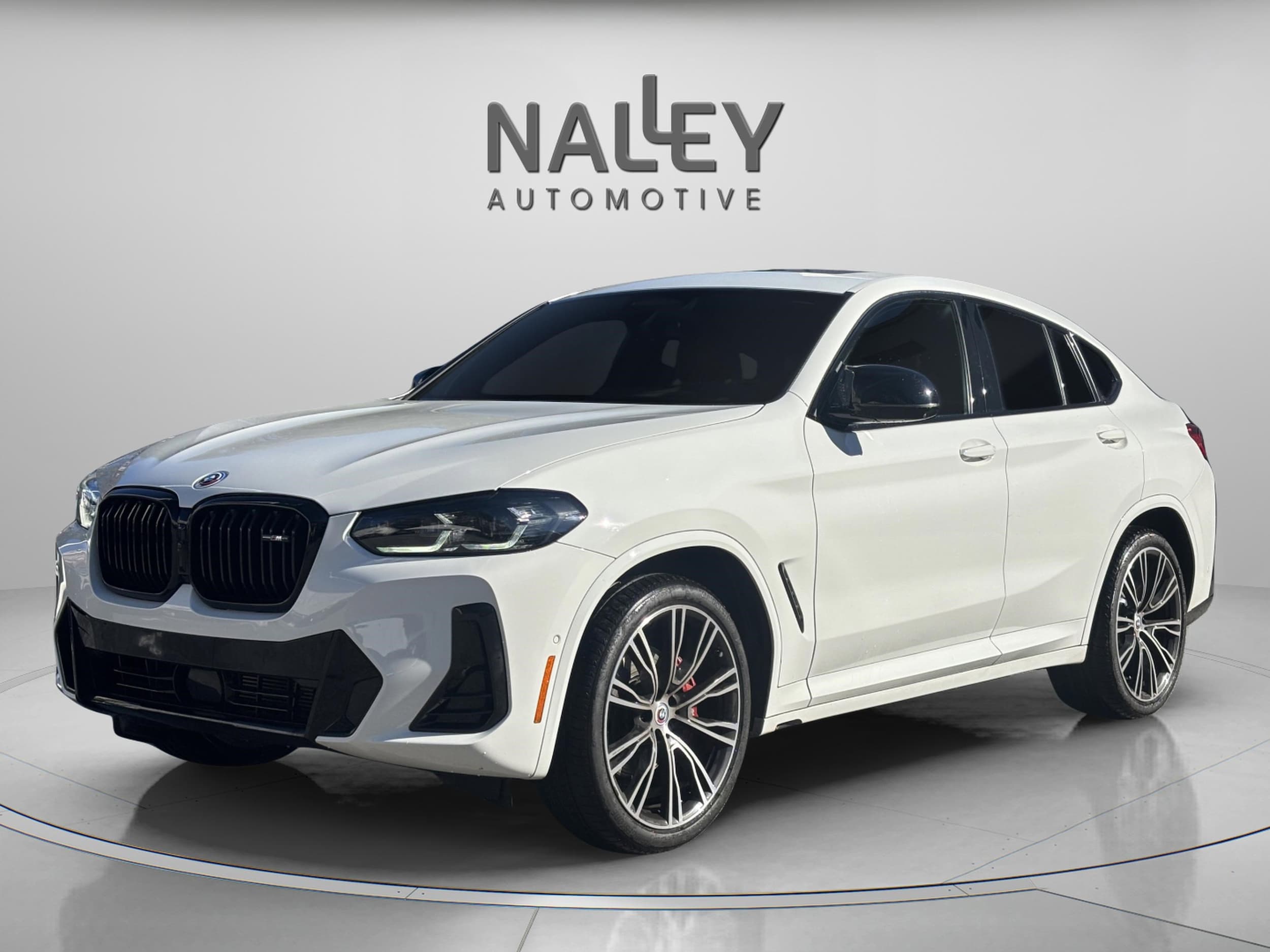 2023 BMW X4 M40i's photo