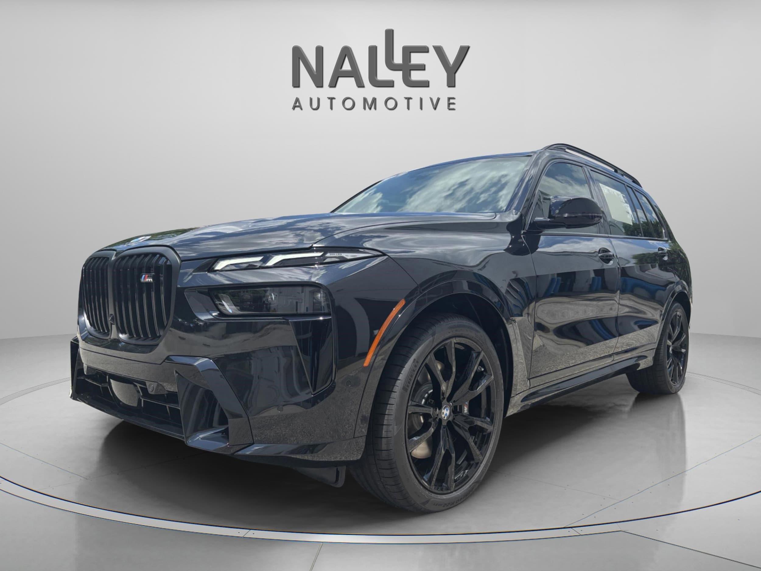 2026 BMW X7 M60i's photo