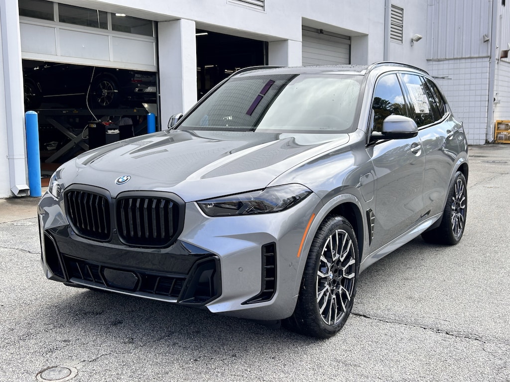New 2026 BMW X5 PHEV xDrive50e SUV