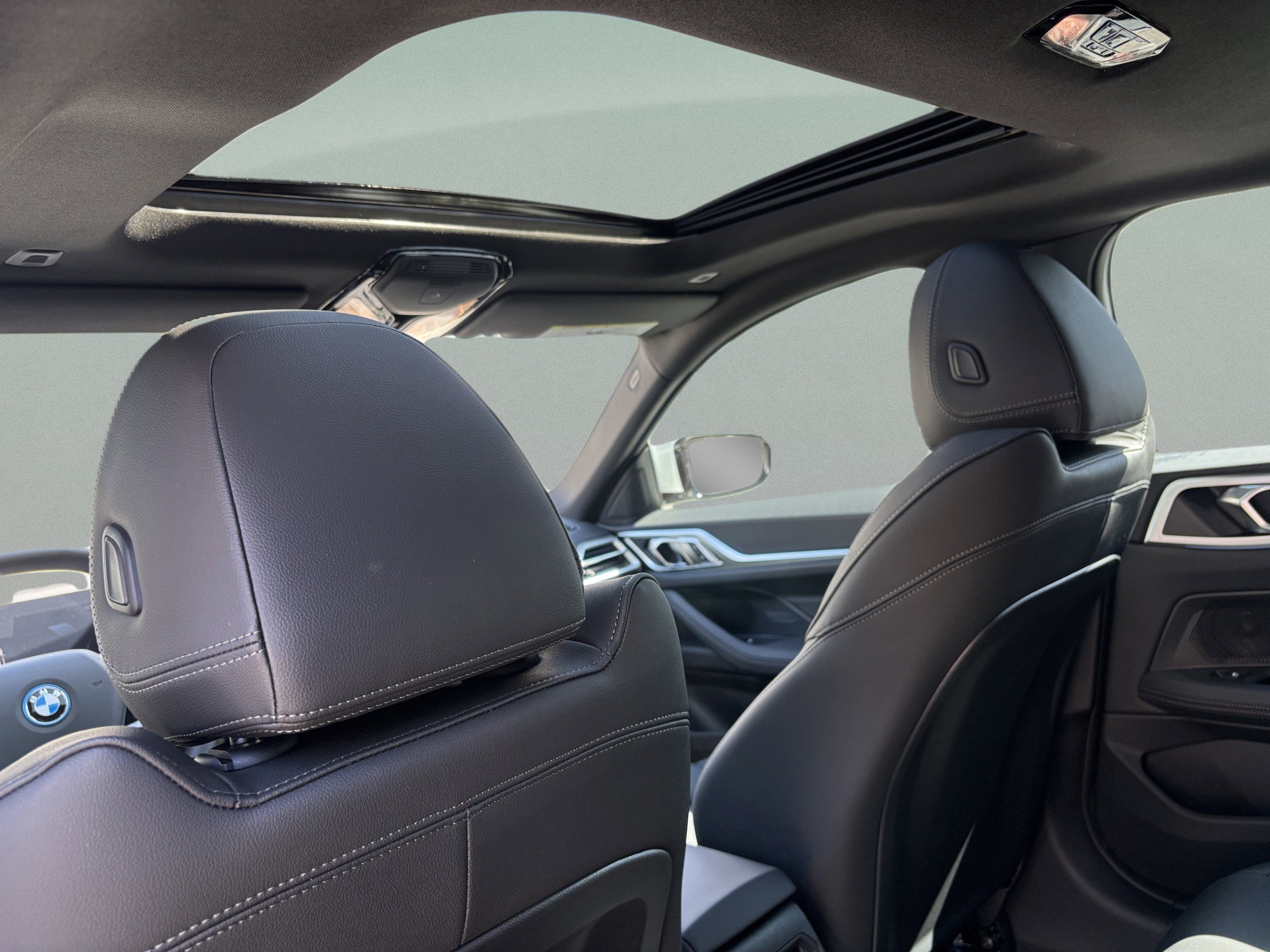 2026 BMW i4 40 - Photo 28
