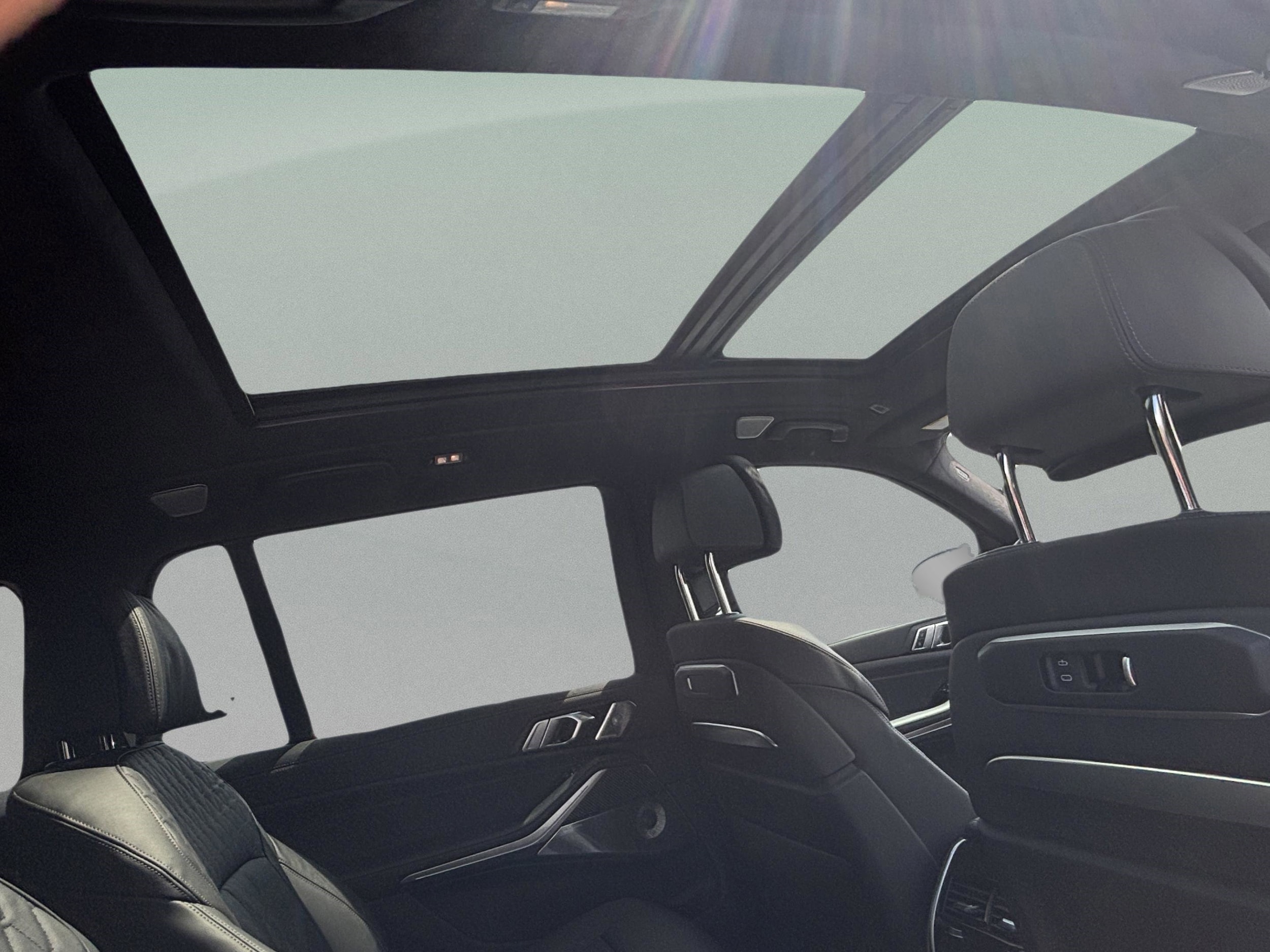 2026 BMW X7 M60i - Photo 33