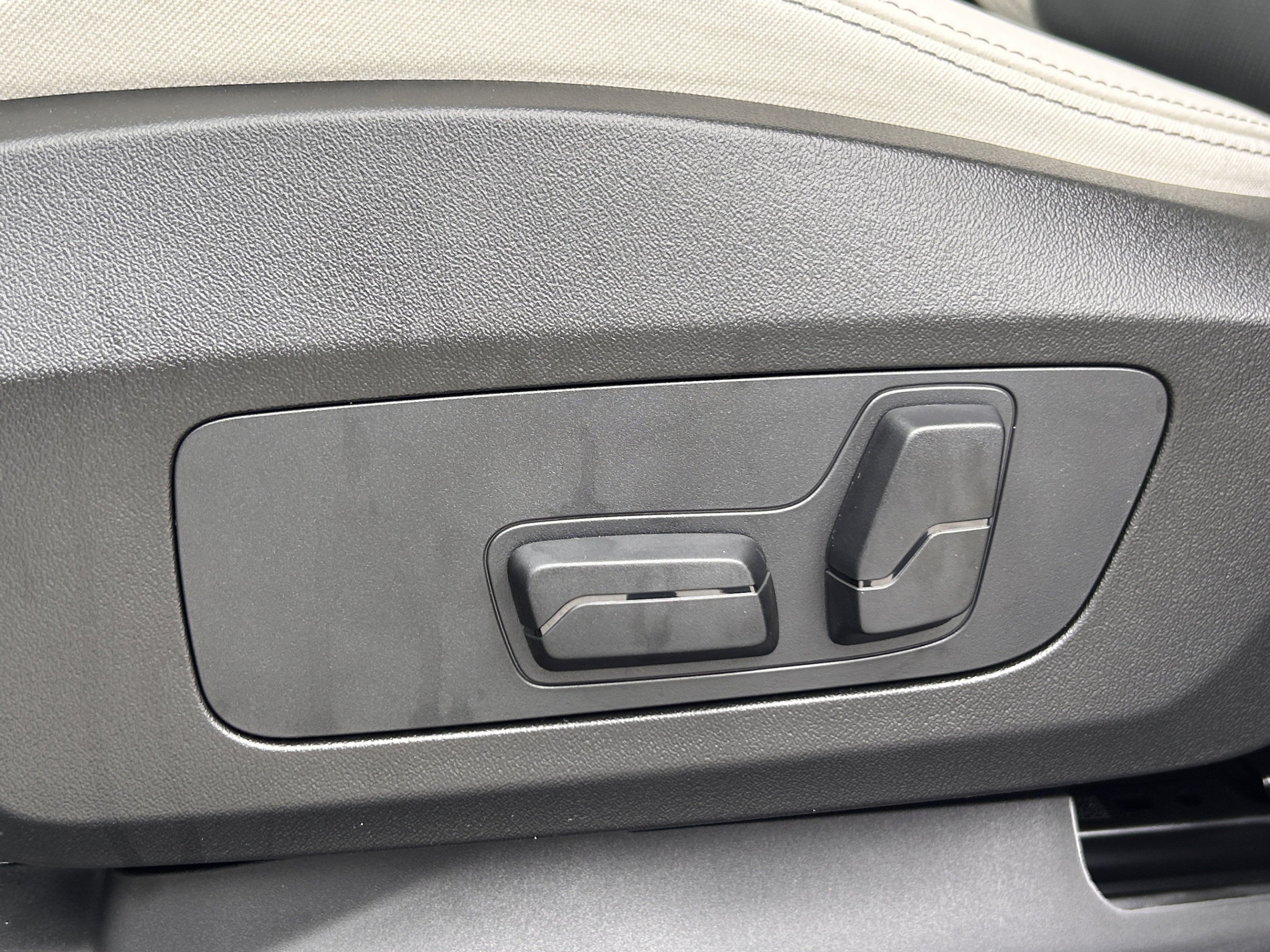 2026 BMW X2 28i - Photo 23
