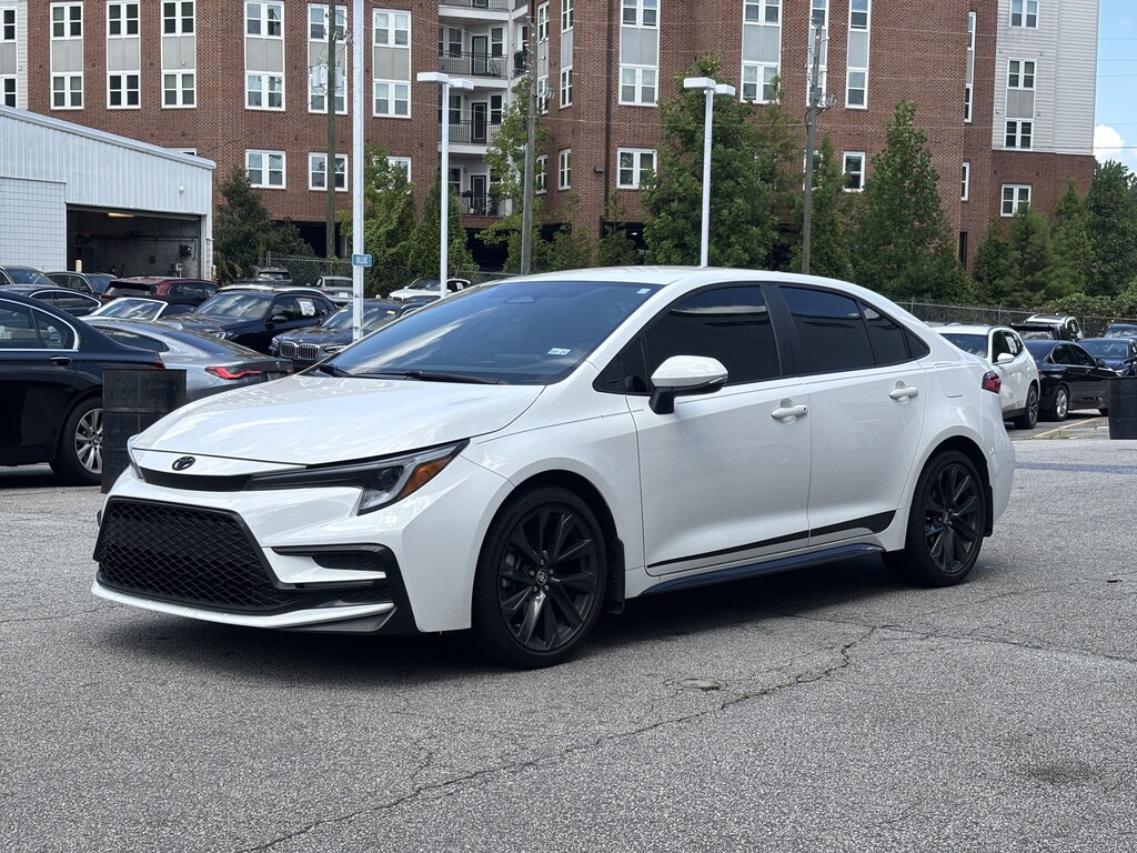 Used 2024 Toyota Corolla SE Sedan