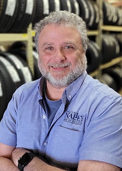 Staff member Danny Powell from ID_b414a8cc36e0