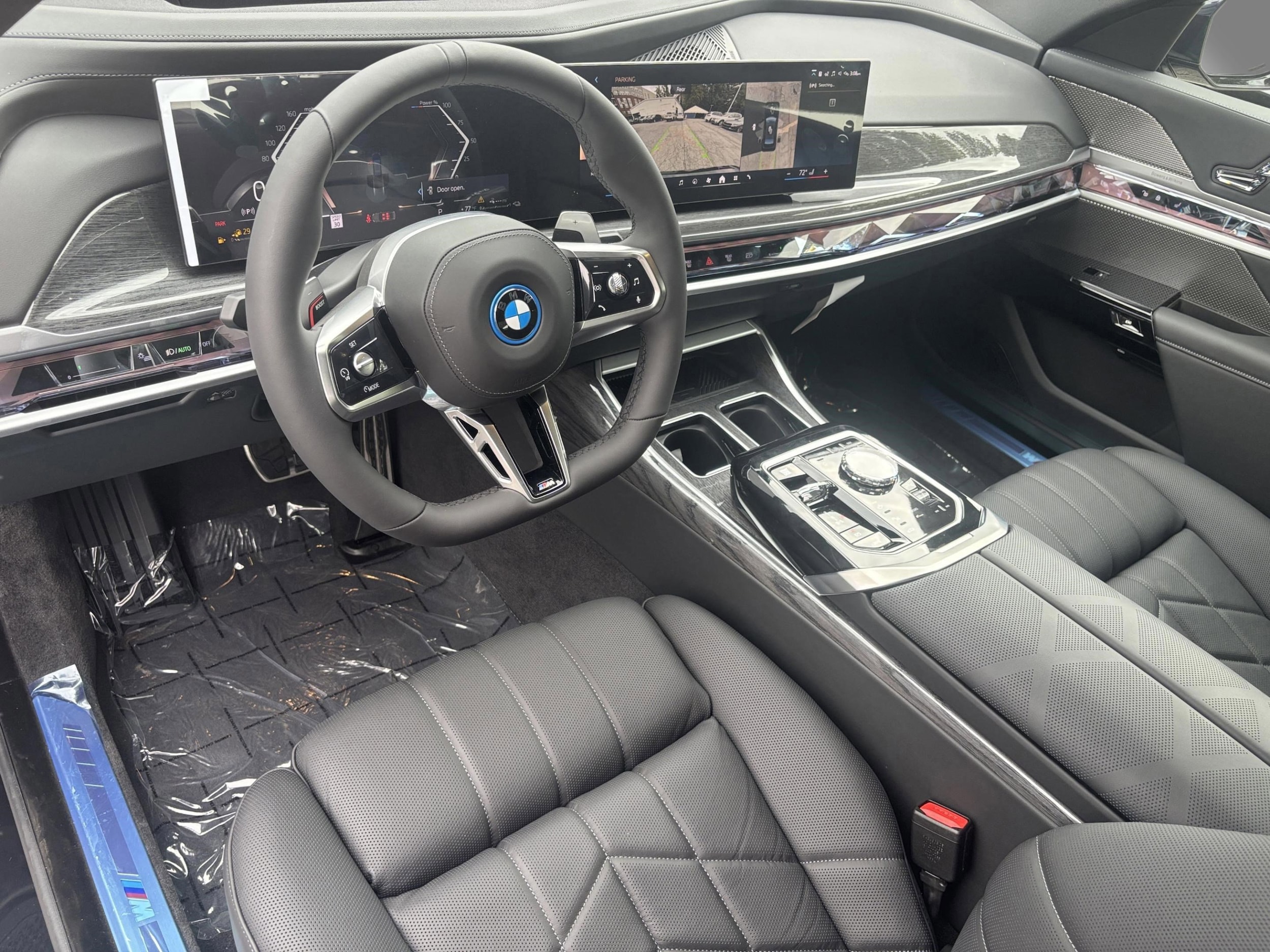 2026 BMW 7 Series 750e - Photo 19