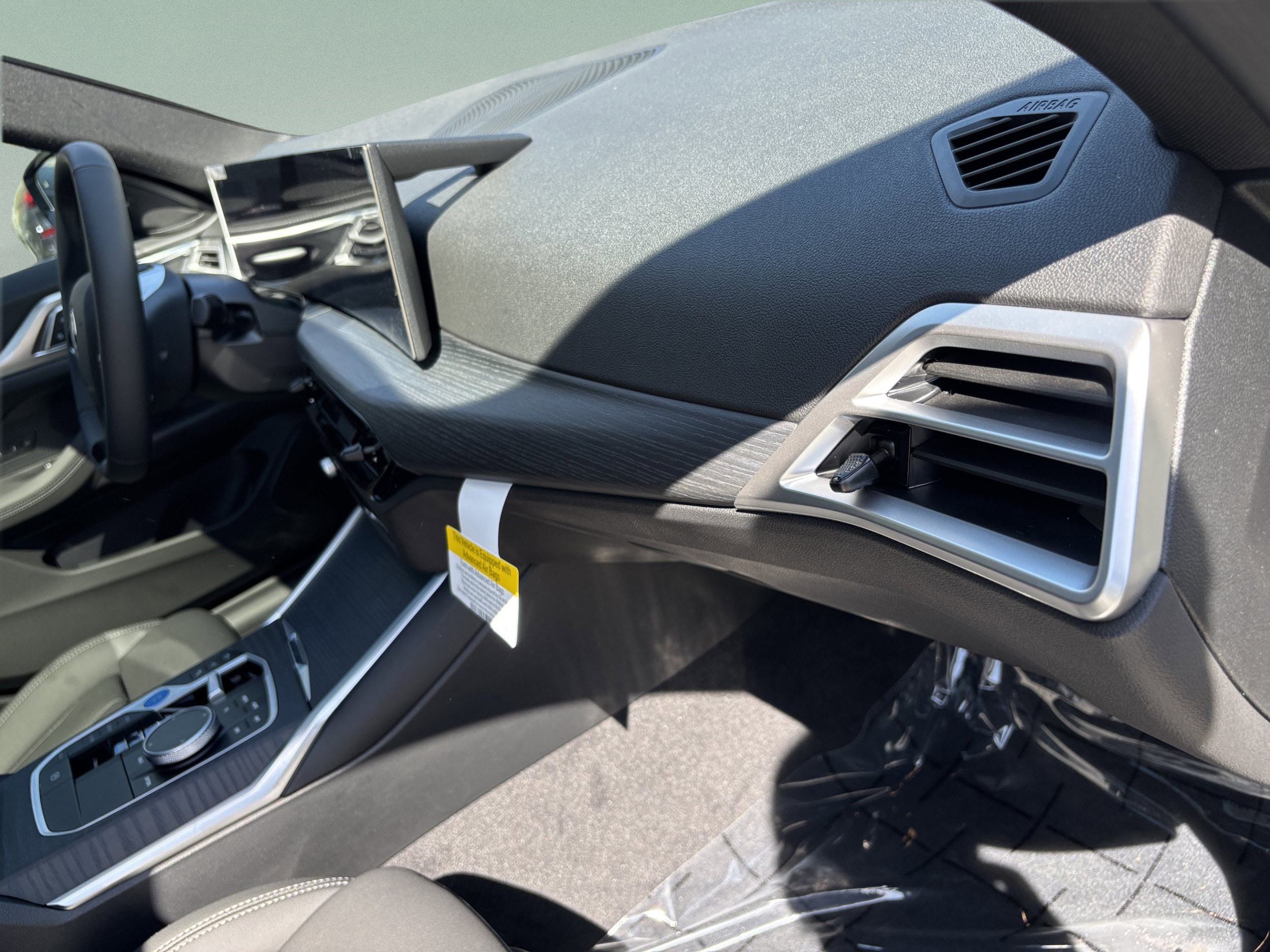 2026 BMW i4 40 - Photo 25