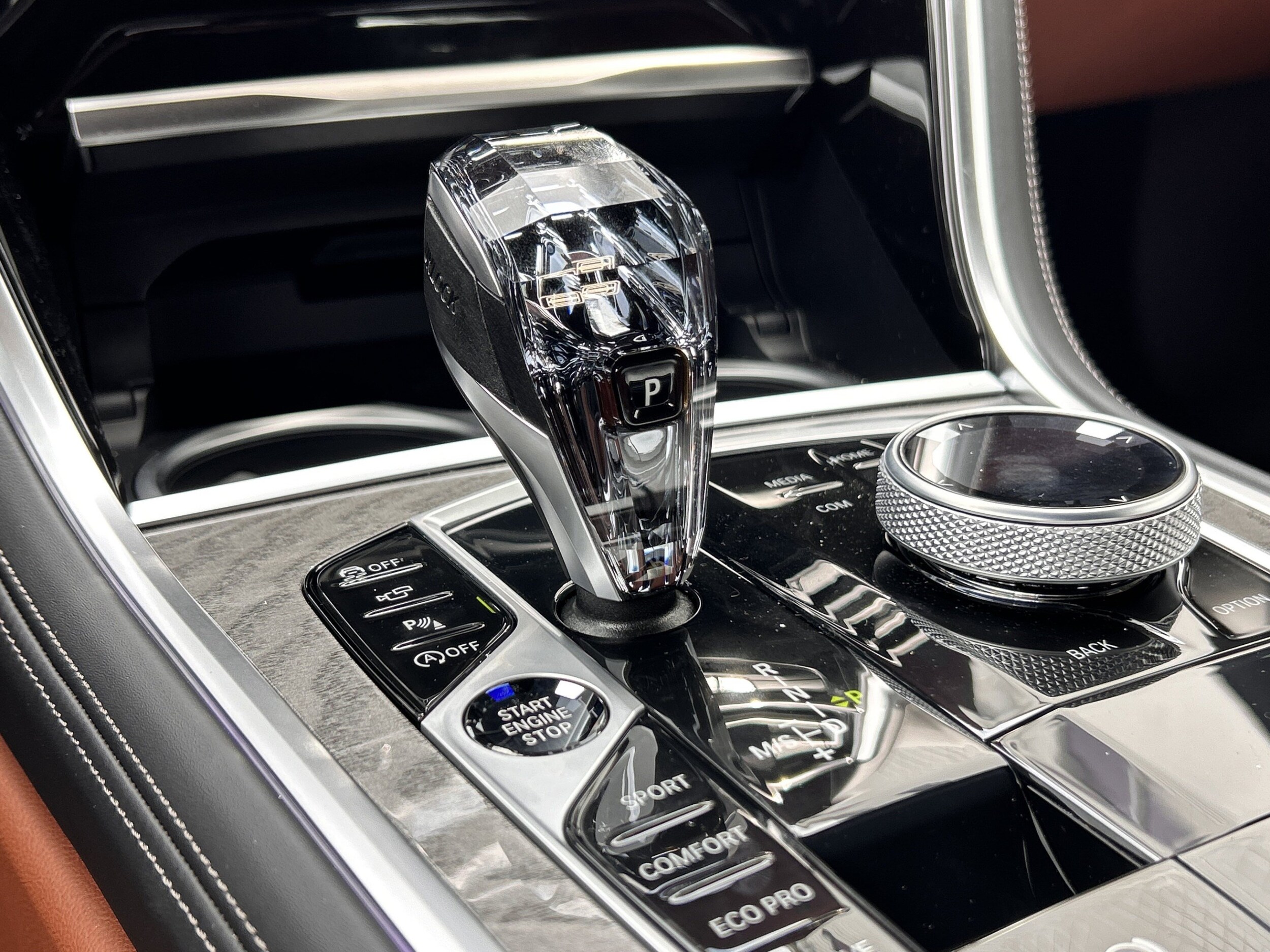 2026 BMW 8 Series 840i - Photo 17