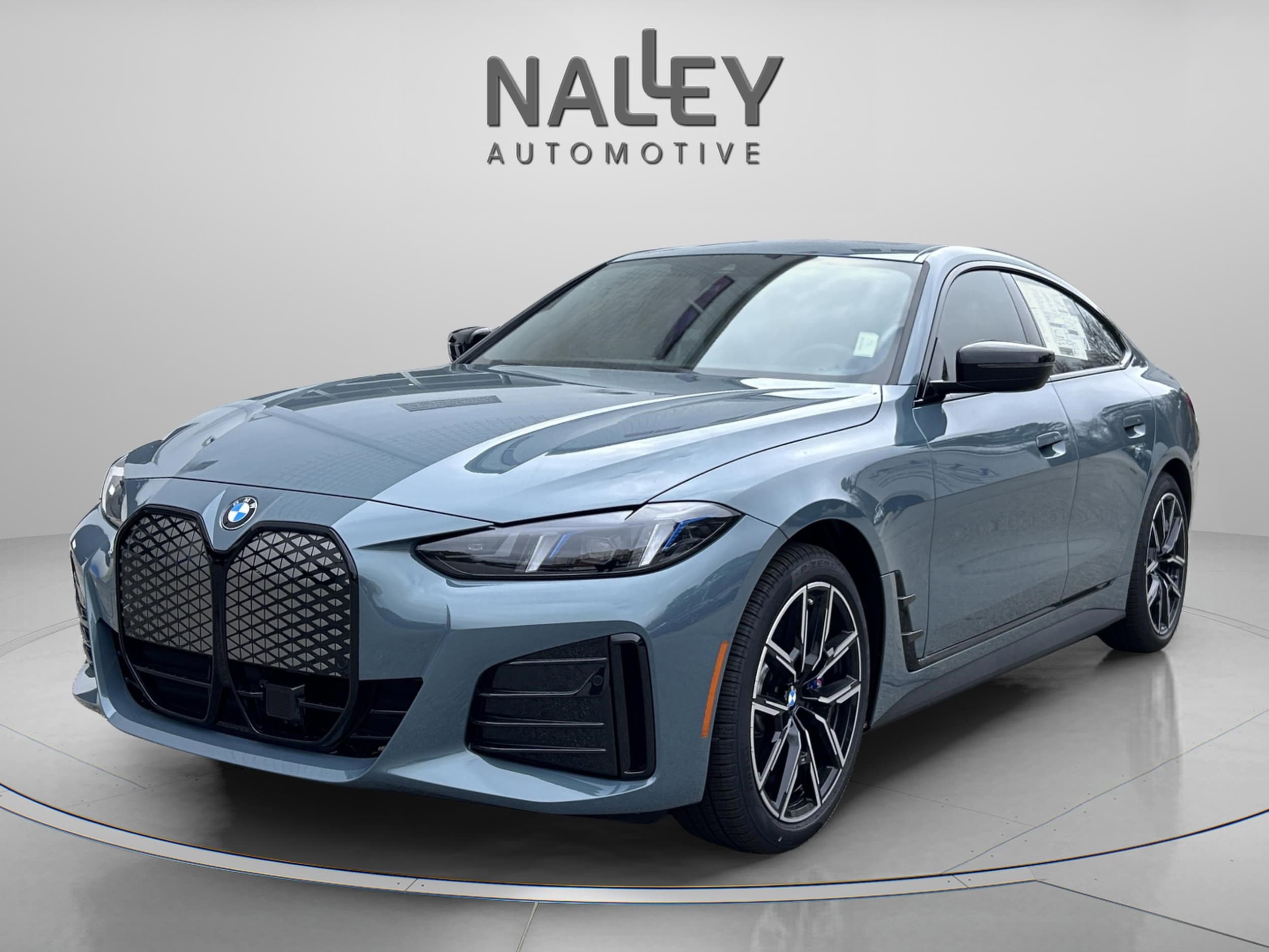 2026 BMW i4 40's photo