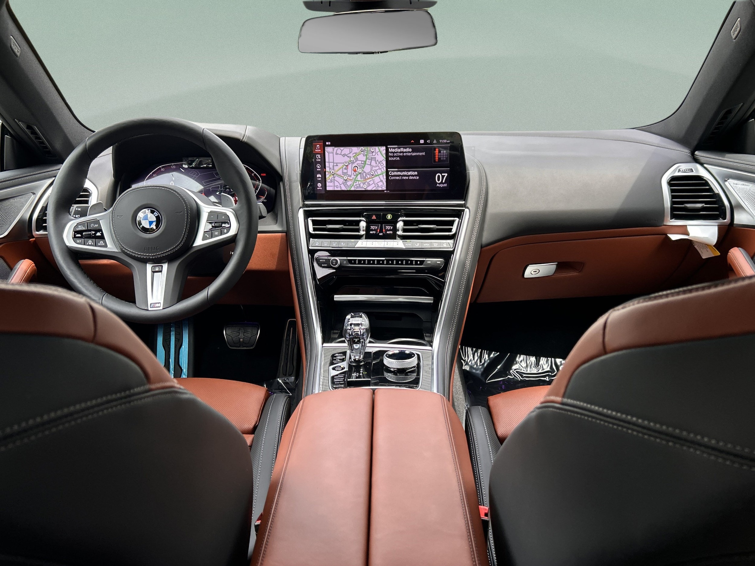 2026 BMW 8 Series 840i - Photo 9