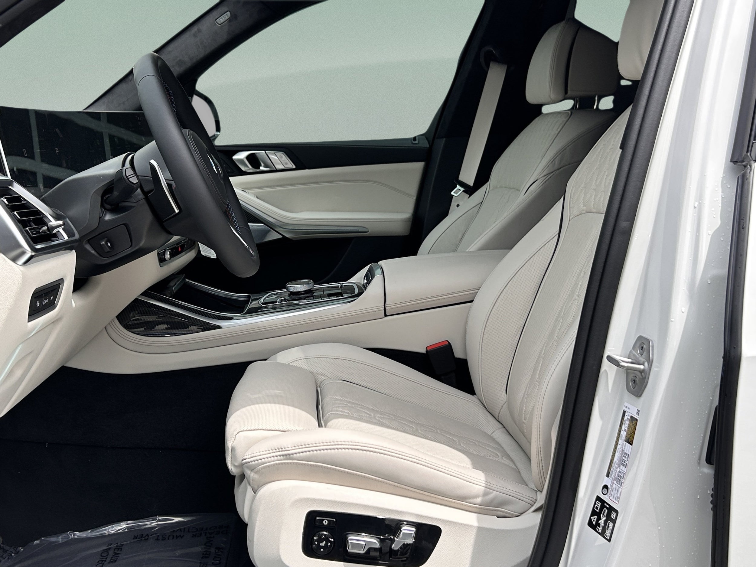 2026 BMW X7 M60i - Photo 35