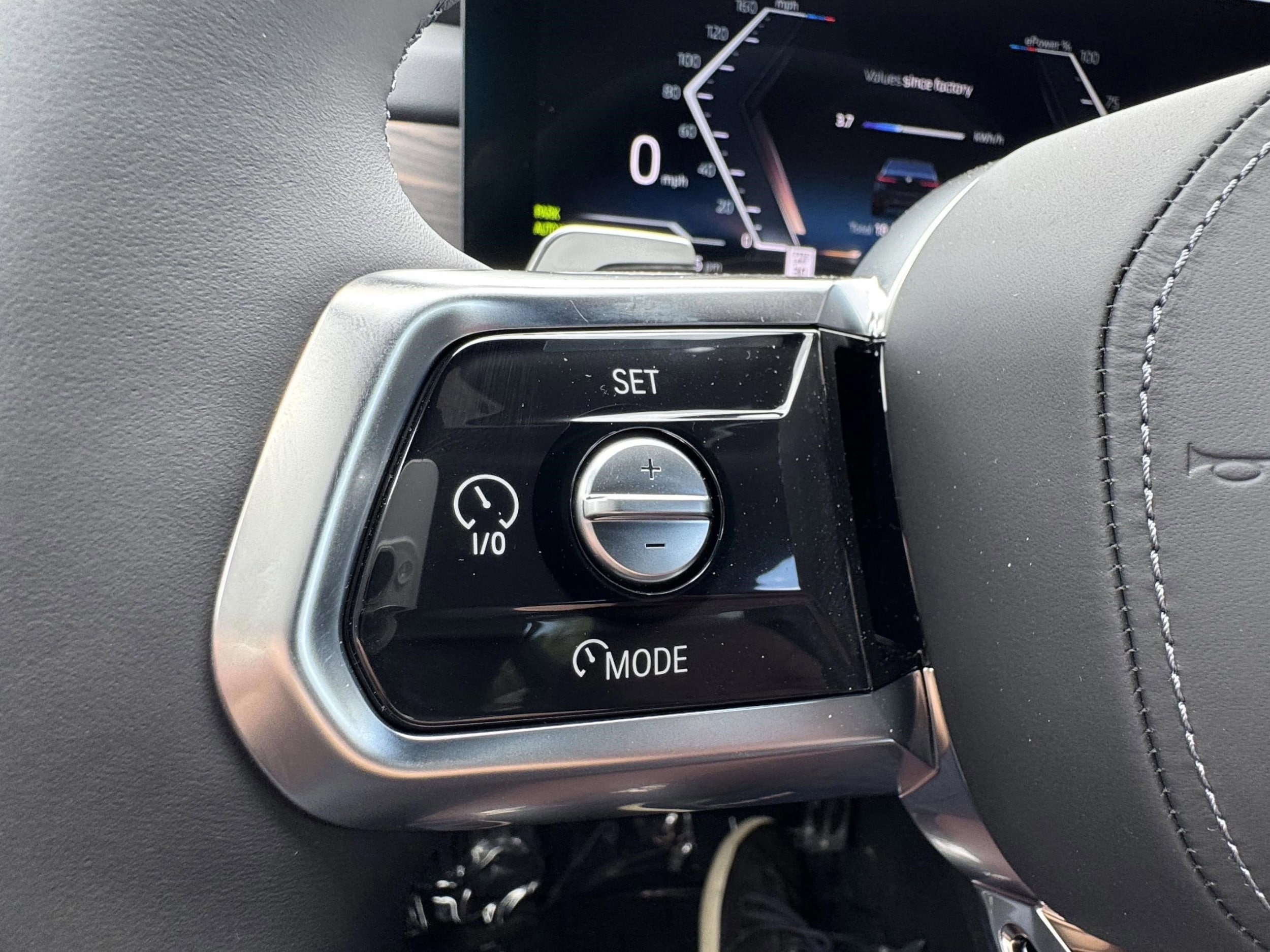 2025 BMW i7 60 - Photo 12