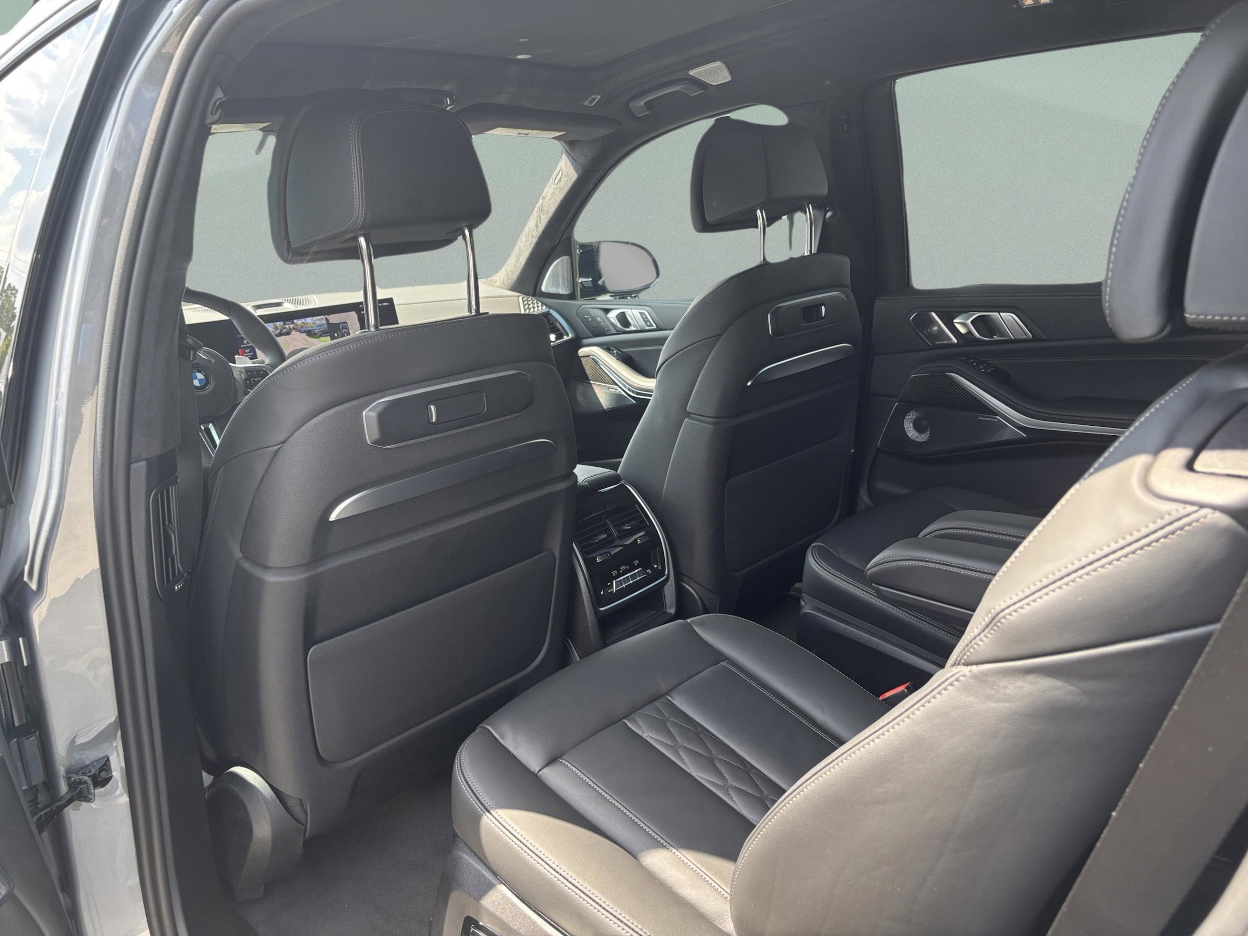 2026 BMW X7 M60i - Photo 27