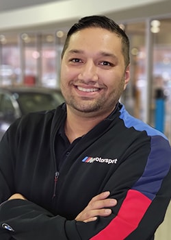 Staff member Ali Shigri from ID_d9070ec38ab7