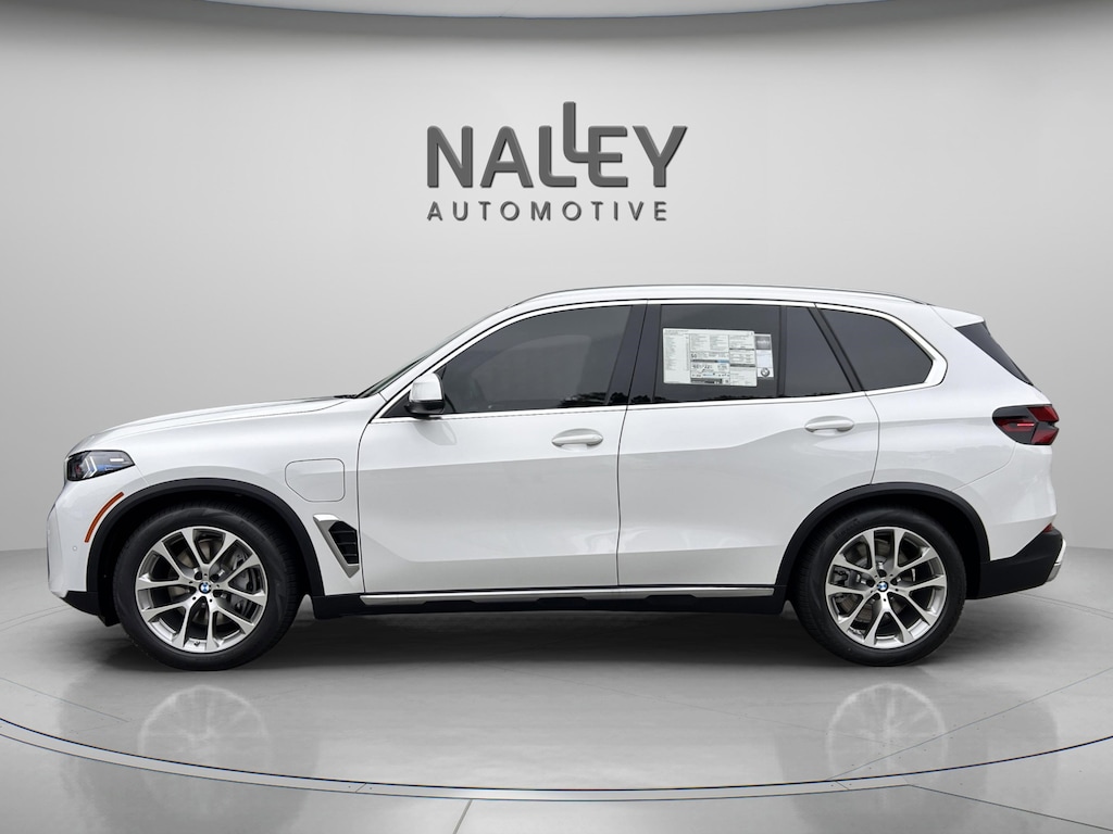 New 2026 BMW X5 PHEV xDrive50e SUV