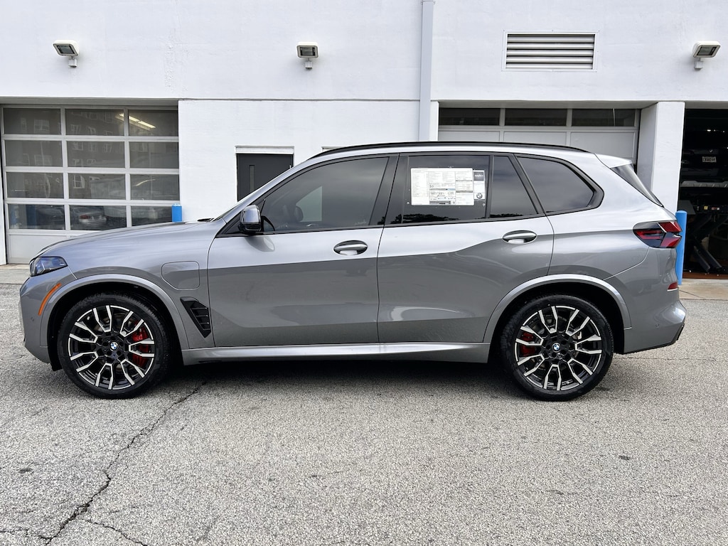 New 2026 BMW X5 PHEV xDrive50e SUV