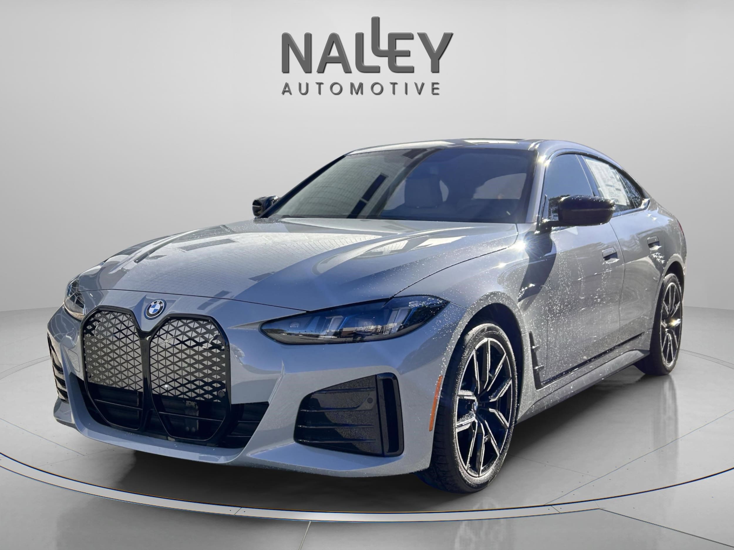 2025 BMW i4 40's photo