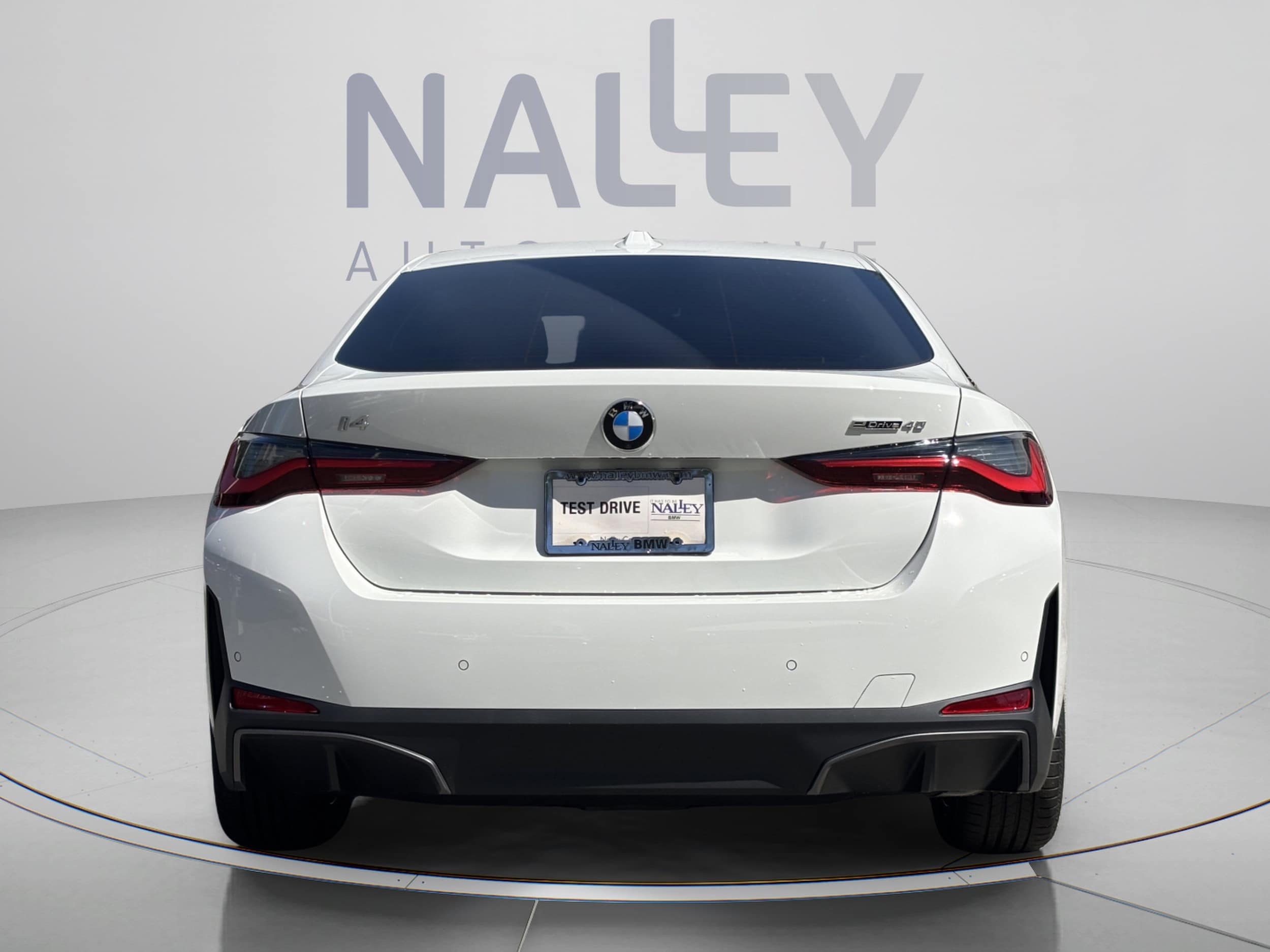 2026 BMW i4 40 - Photo 4