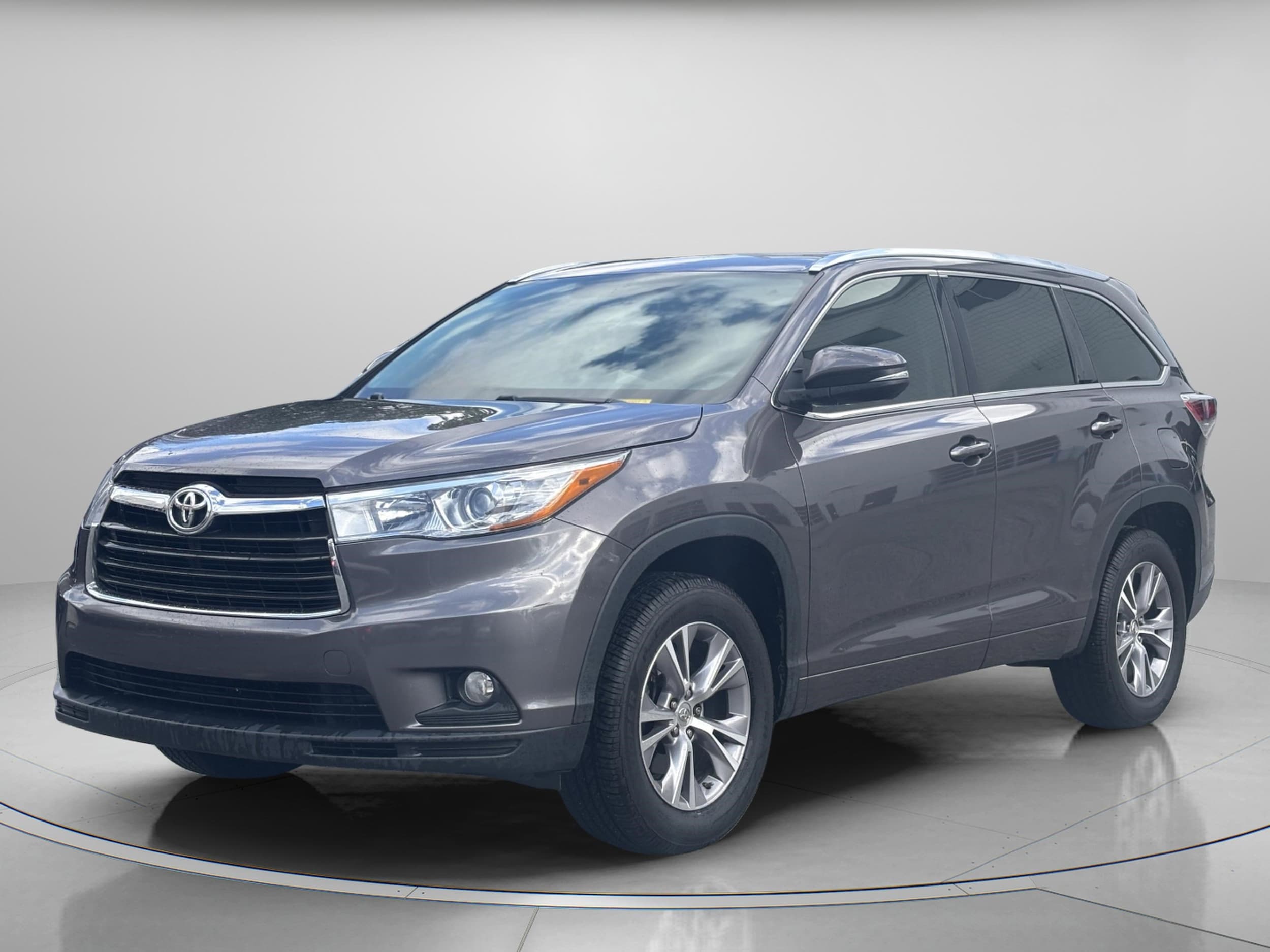 Used 2015 Toyota Highlander XLE with VIN 5TDKKRFH0FS075355 for sale in Decatur, GA