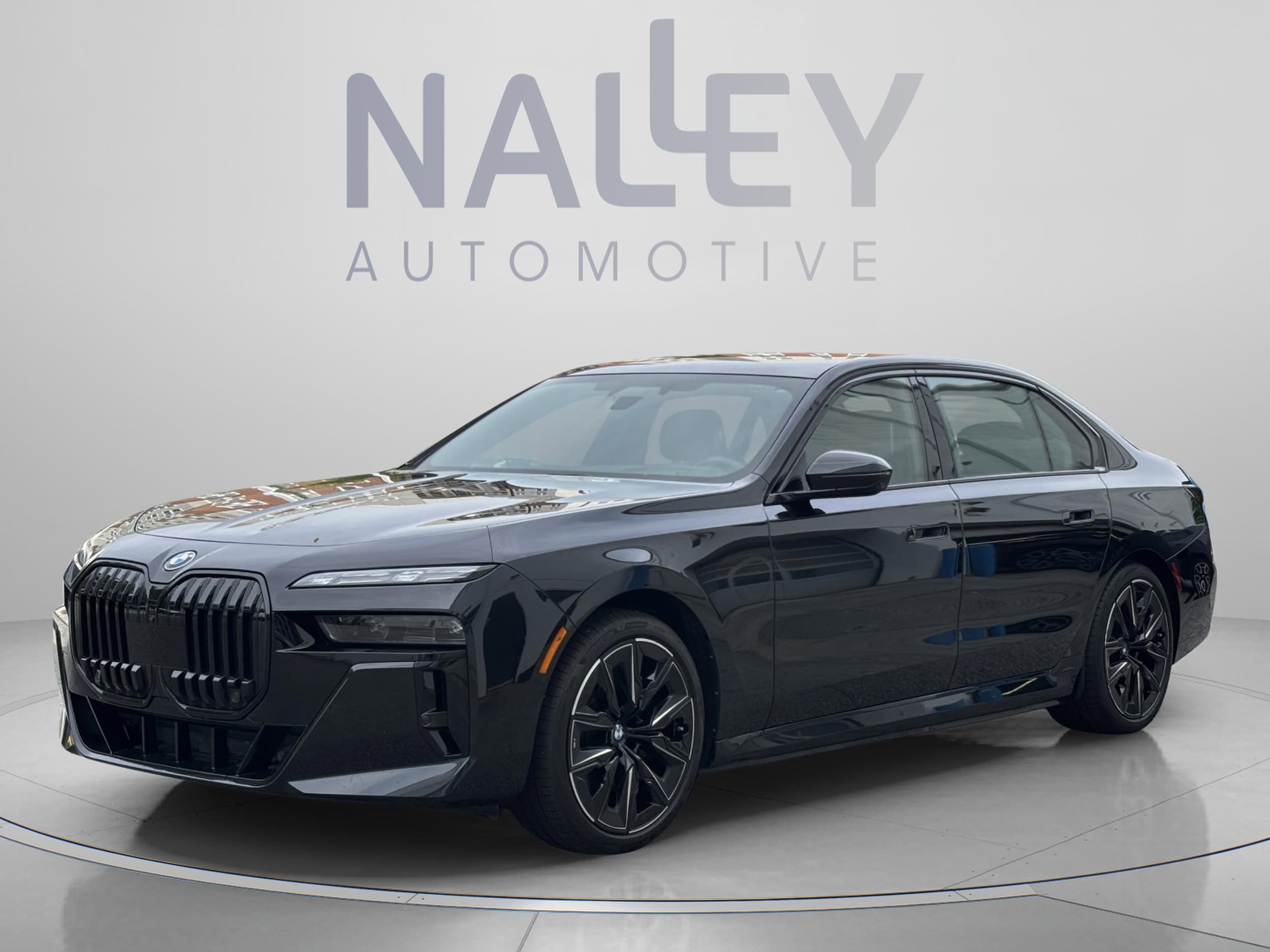 2024 BMW i7 xDrive60's photo