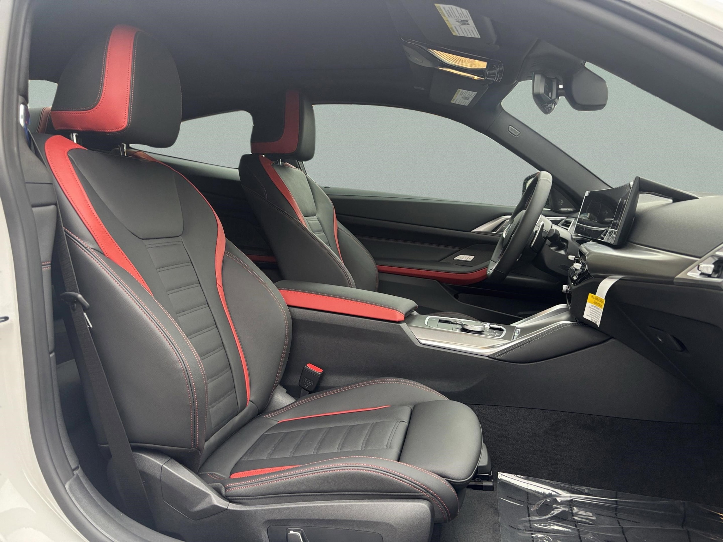 2026 BMW 4 Series M440i - Photo 24