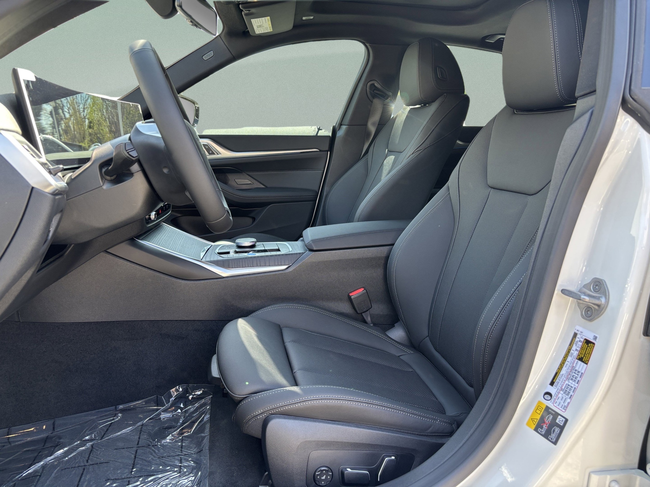 2026 BMW i4 40 - Photo 18