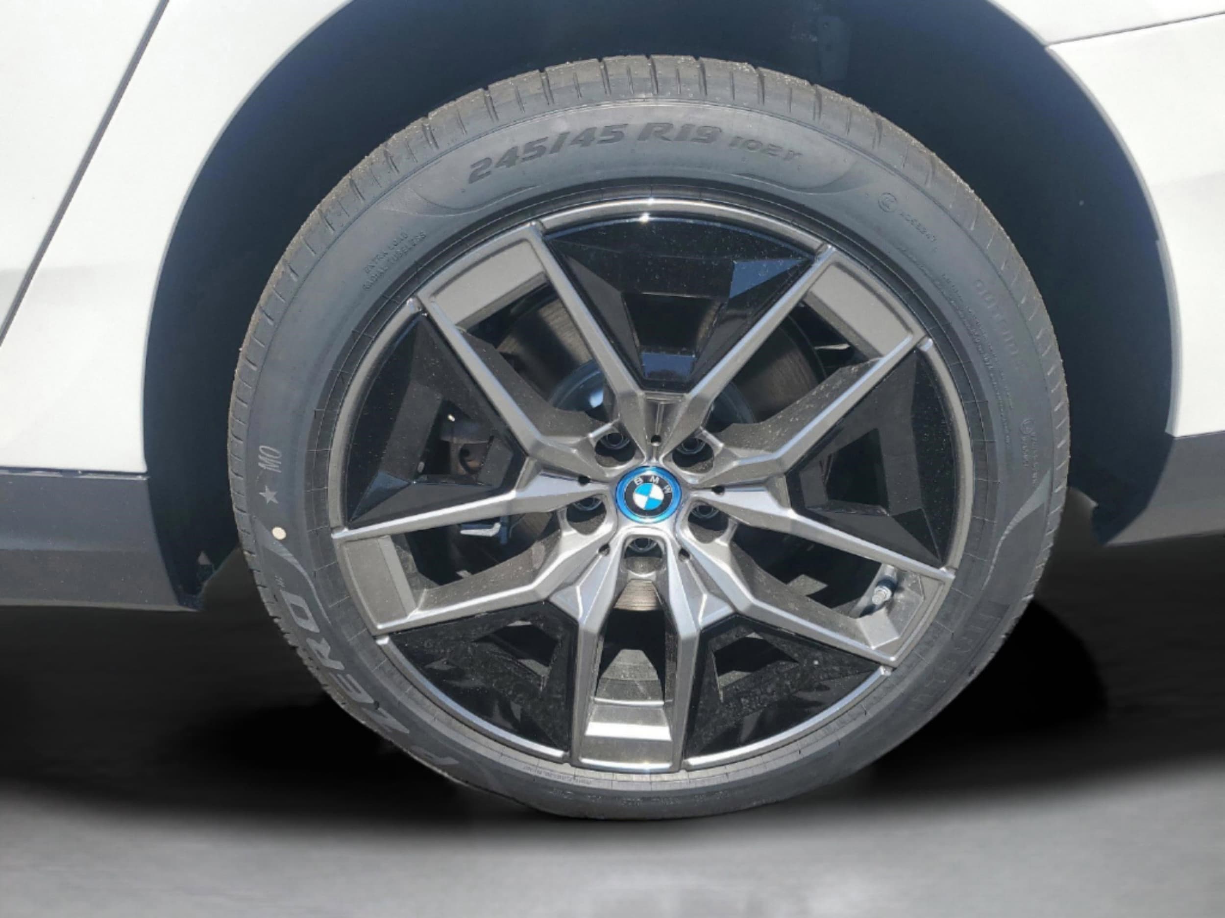 2025 BMW i5 40 - Photo 30
