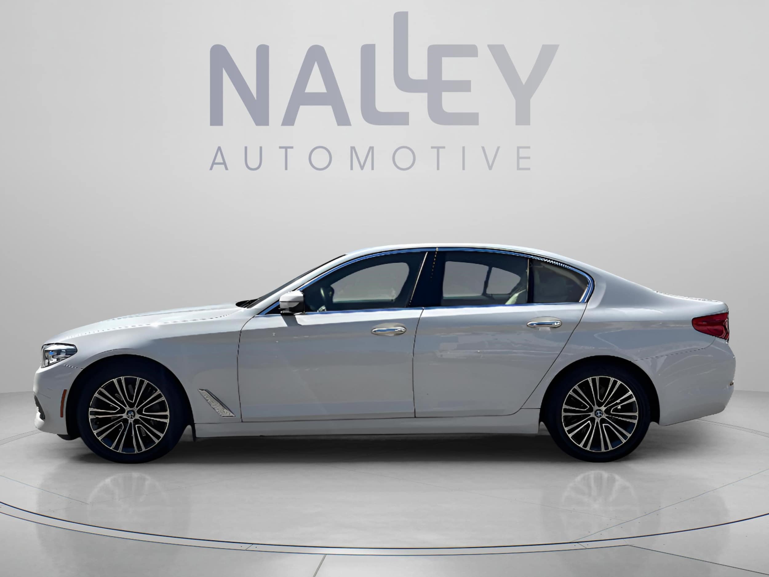 Used 2018 BMW 5 Series 530i with VIN WBAJA5C5XJWA56600 for sale in Decatur, GA