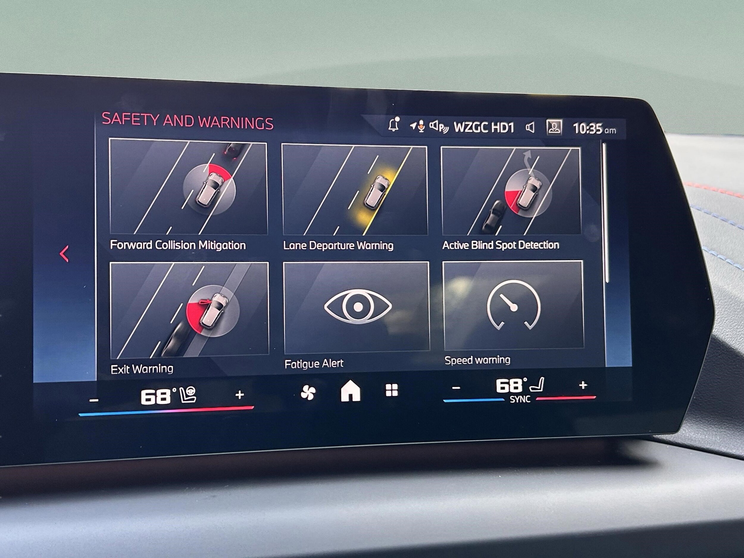 2025 BMW 2 Series M235 - Photo 31