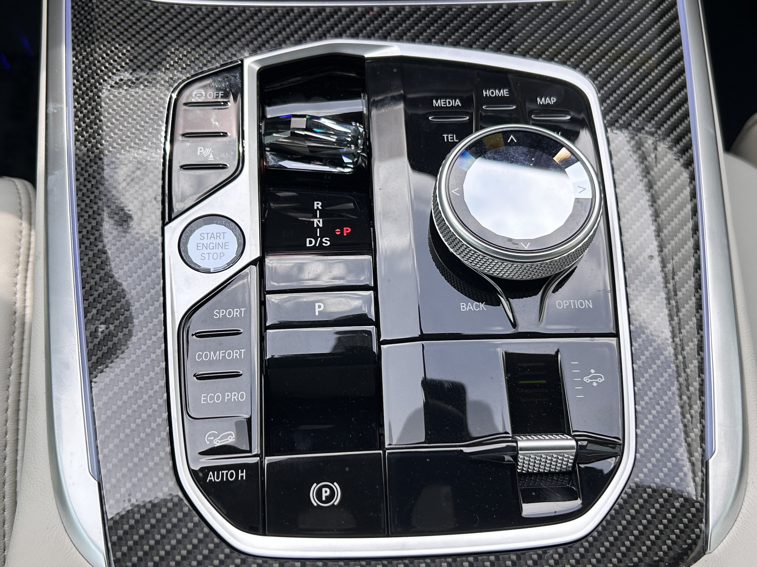 2026 BMW X7 M60i - Photo 24