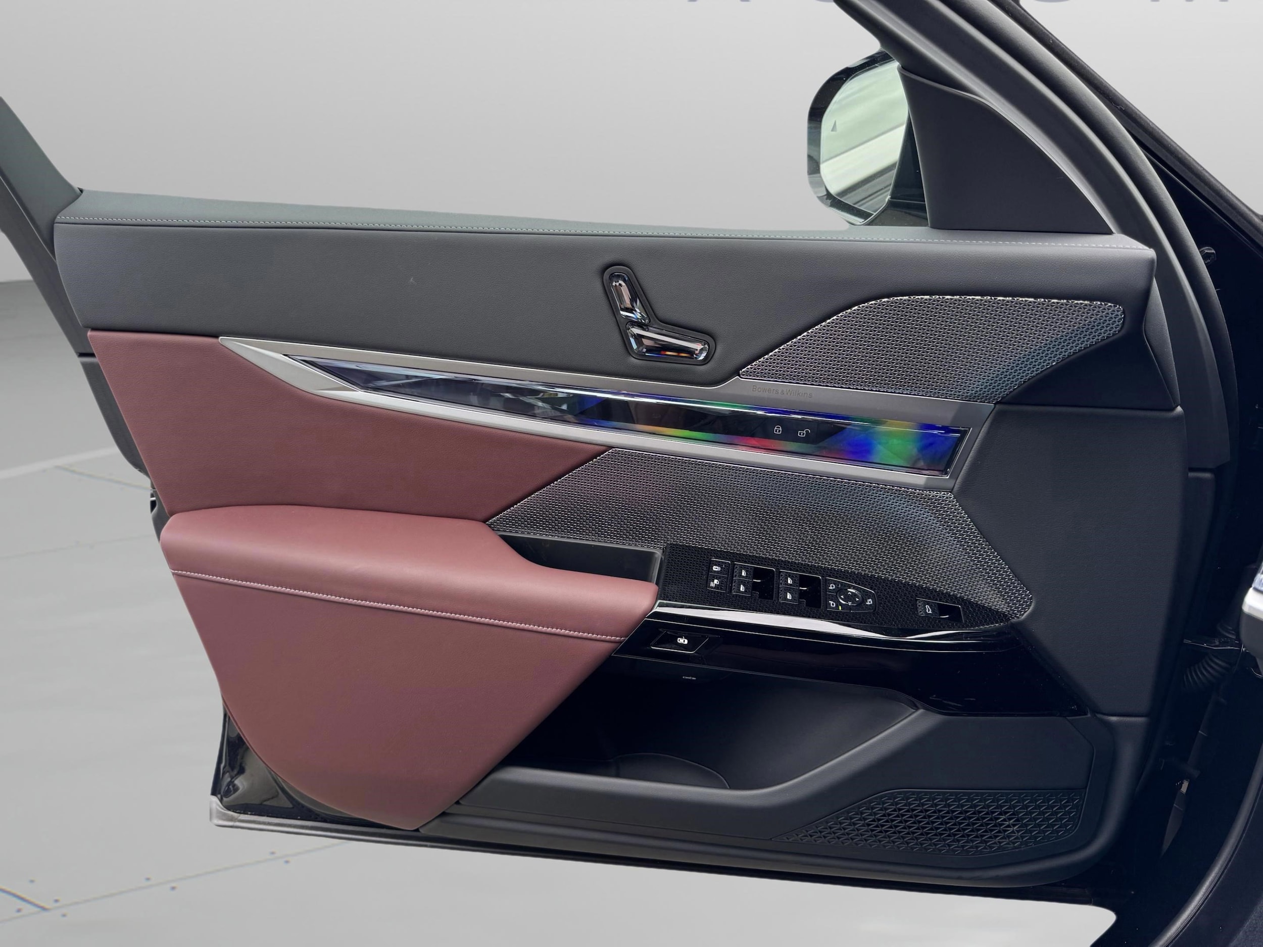 2025 BMW i7 60 - Photo 23