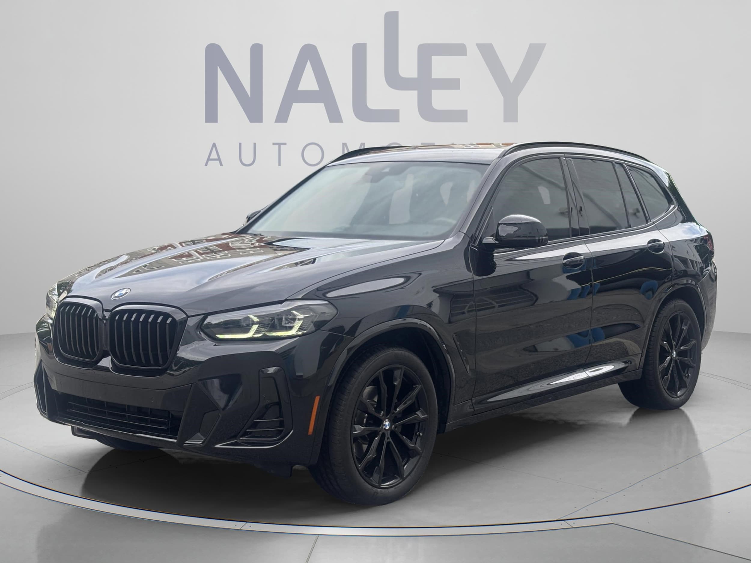 2023 BMW X3 sDrive30i's photo