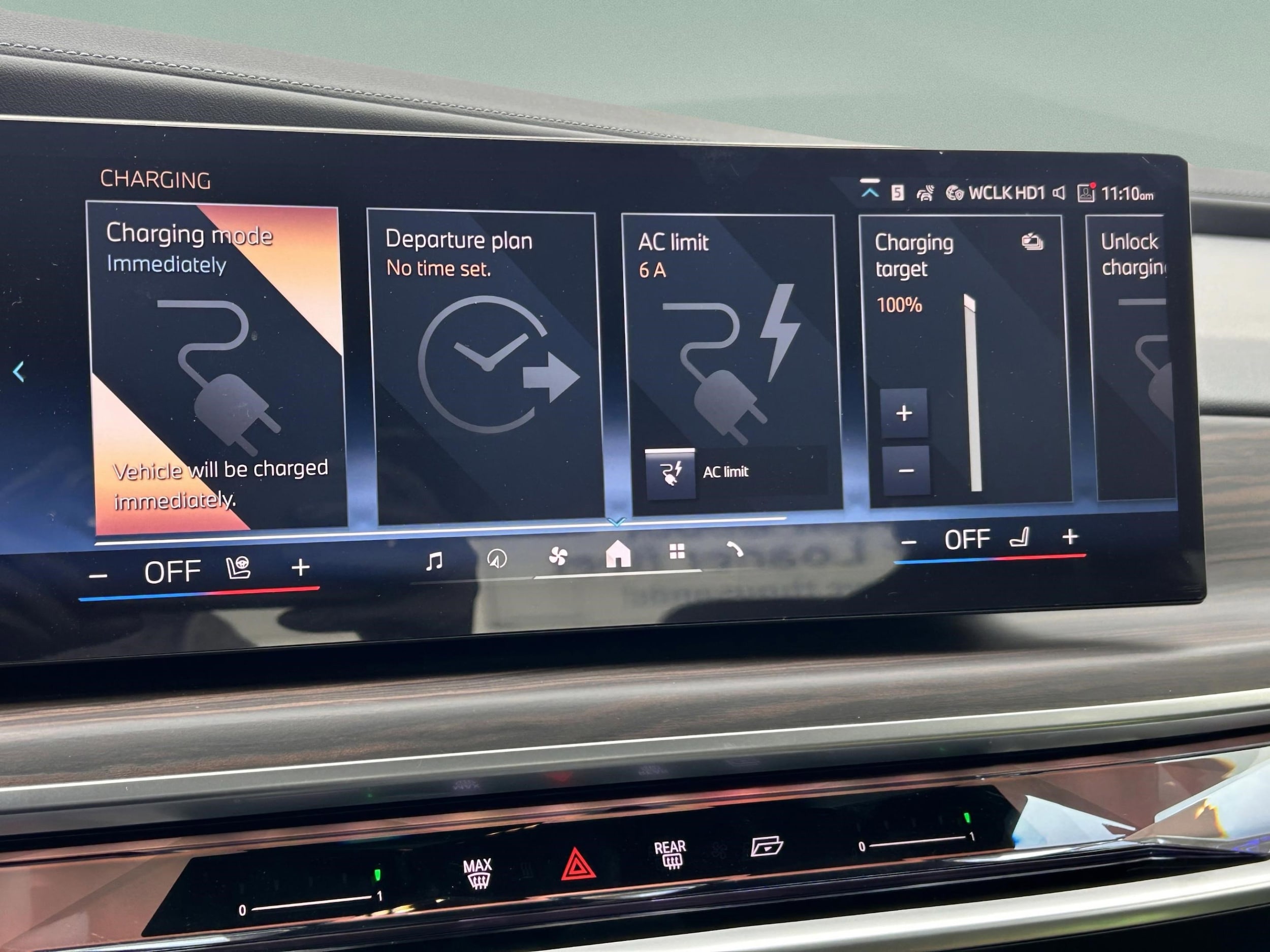 2026 BMW 7 Series 750e - Photo 14