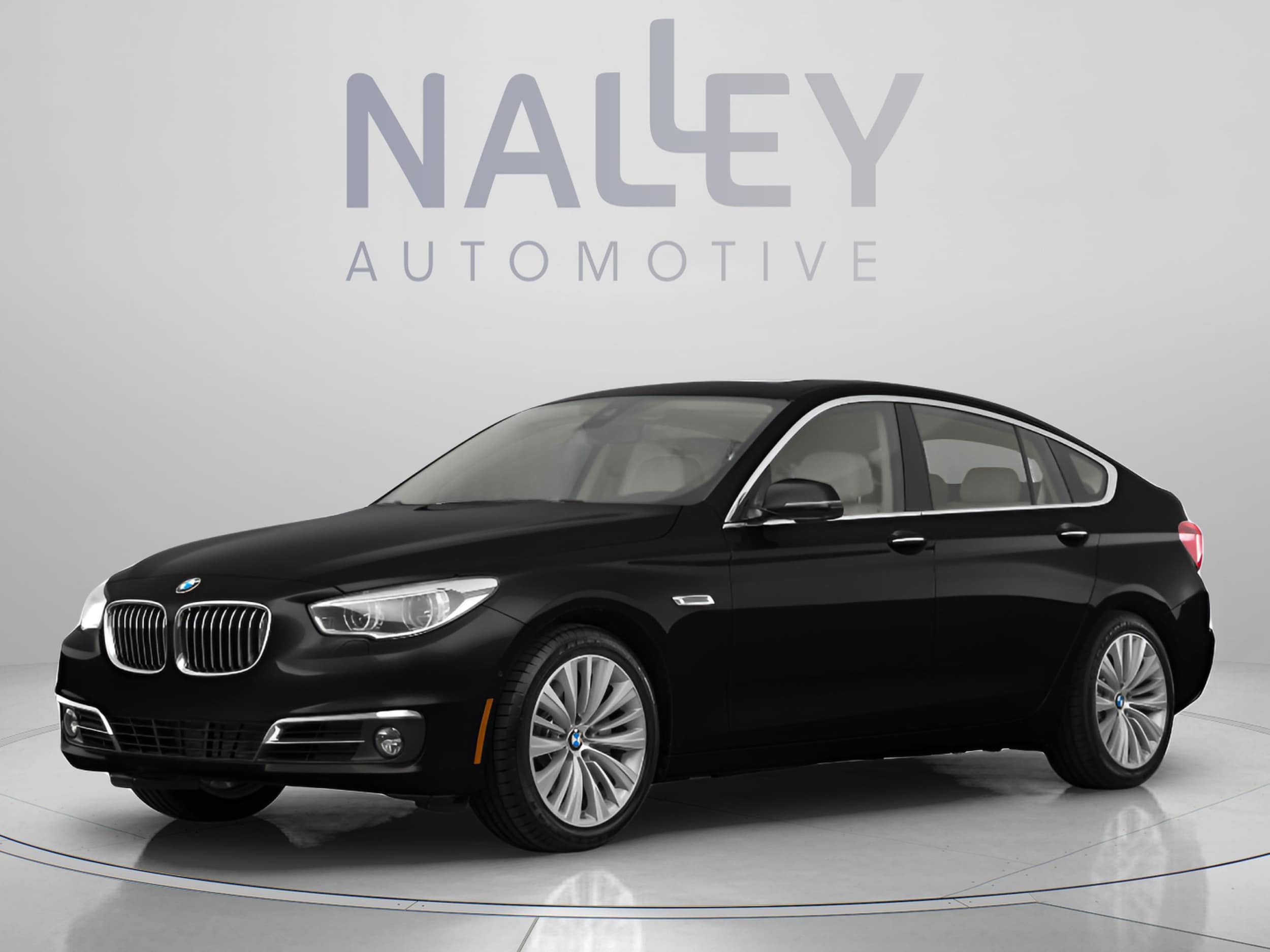 2017 BMW 5 Series 530i xDrive Sedan's photo