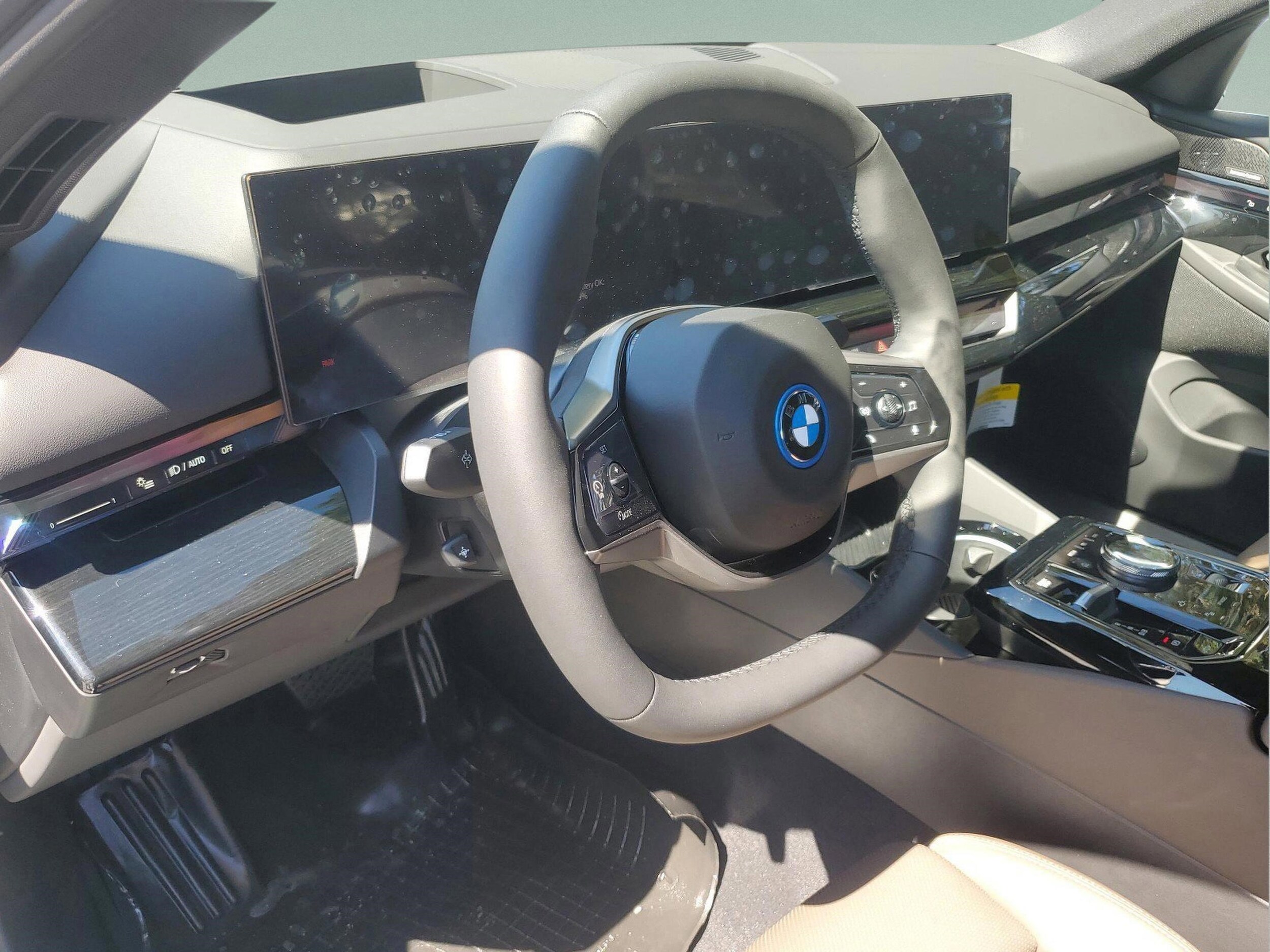2025 BMW i5 40 - Photo 20