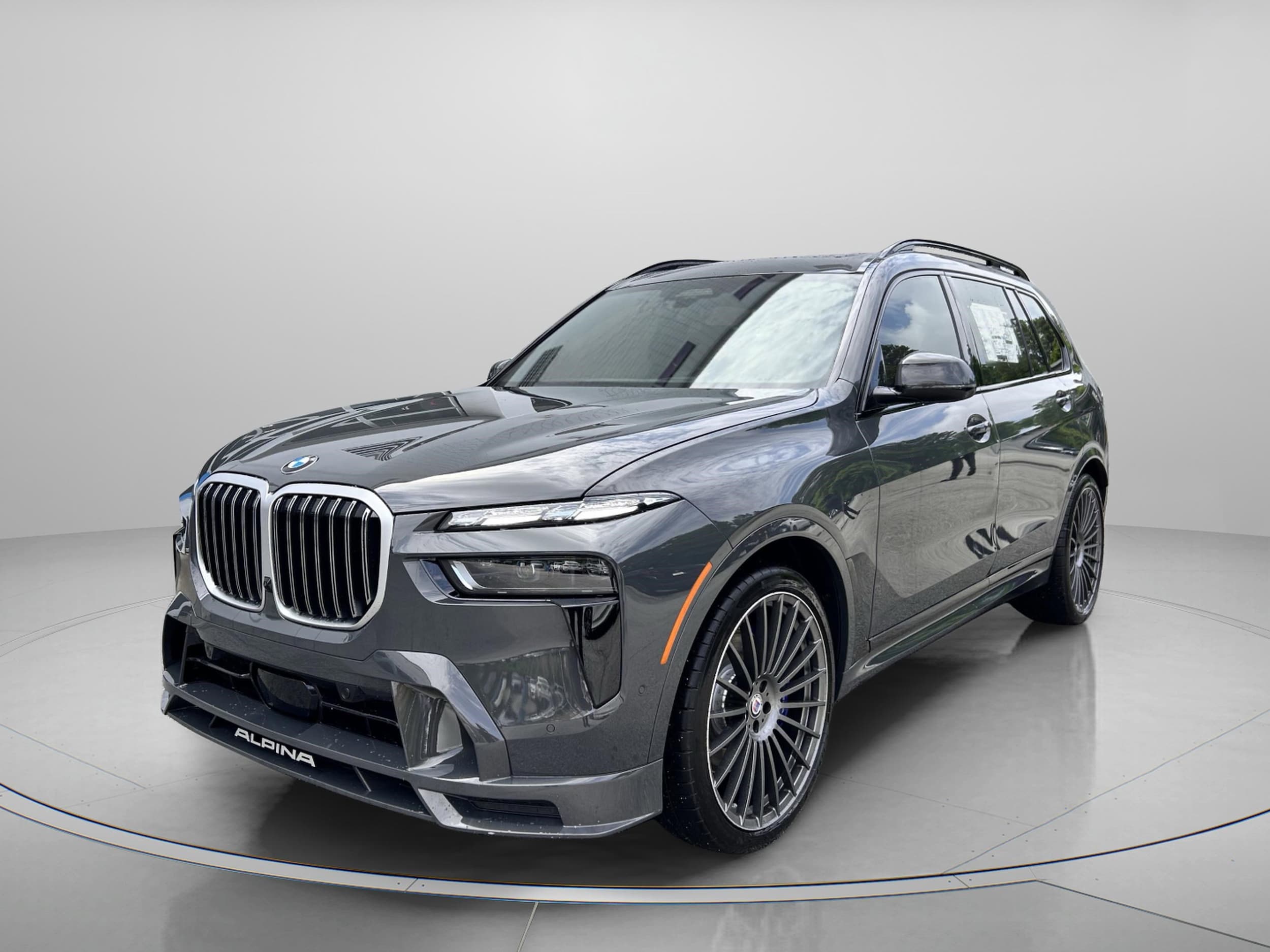 2026 BMW ALPINA XB7 Base (A8)