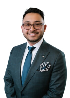 Staff member Alek Kossa from ID_77b29805f555