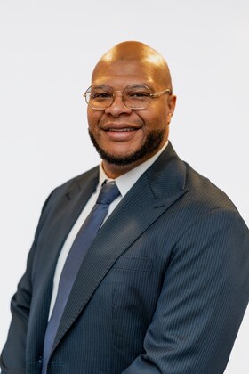 Staff member Jamel Lee from ID_77b29805f555