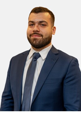 Staff member Erik Soghoyan from ID_77b29805f555