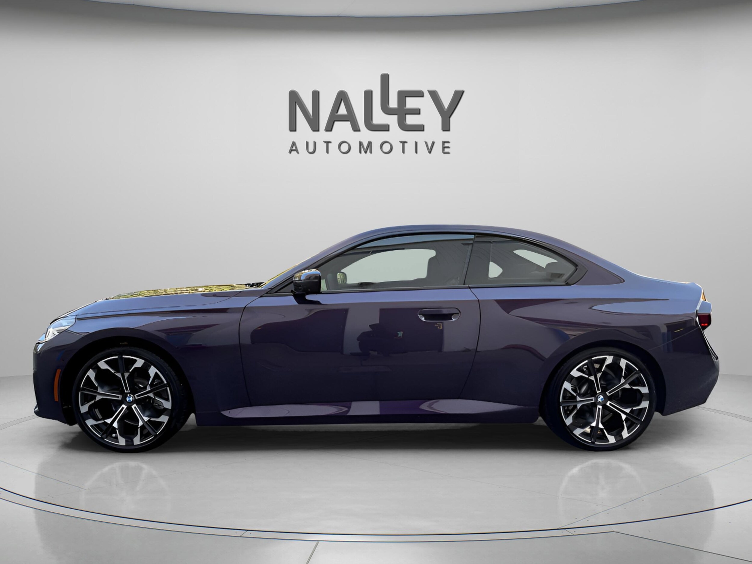 2025 Bmw 230i Coupe photo 2